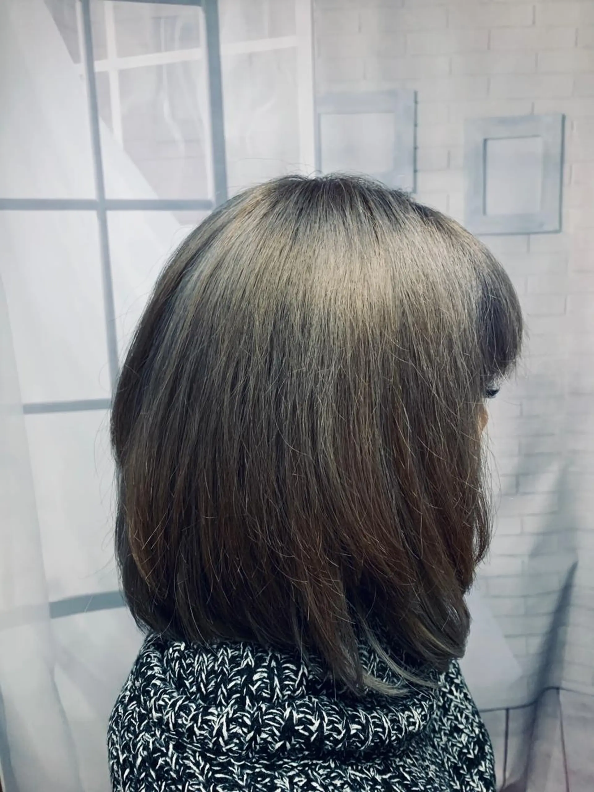 ミディアム カラー じょん 。のヘアスタイル