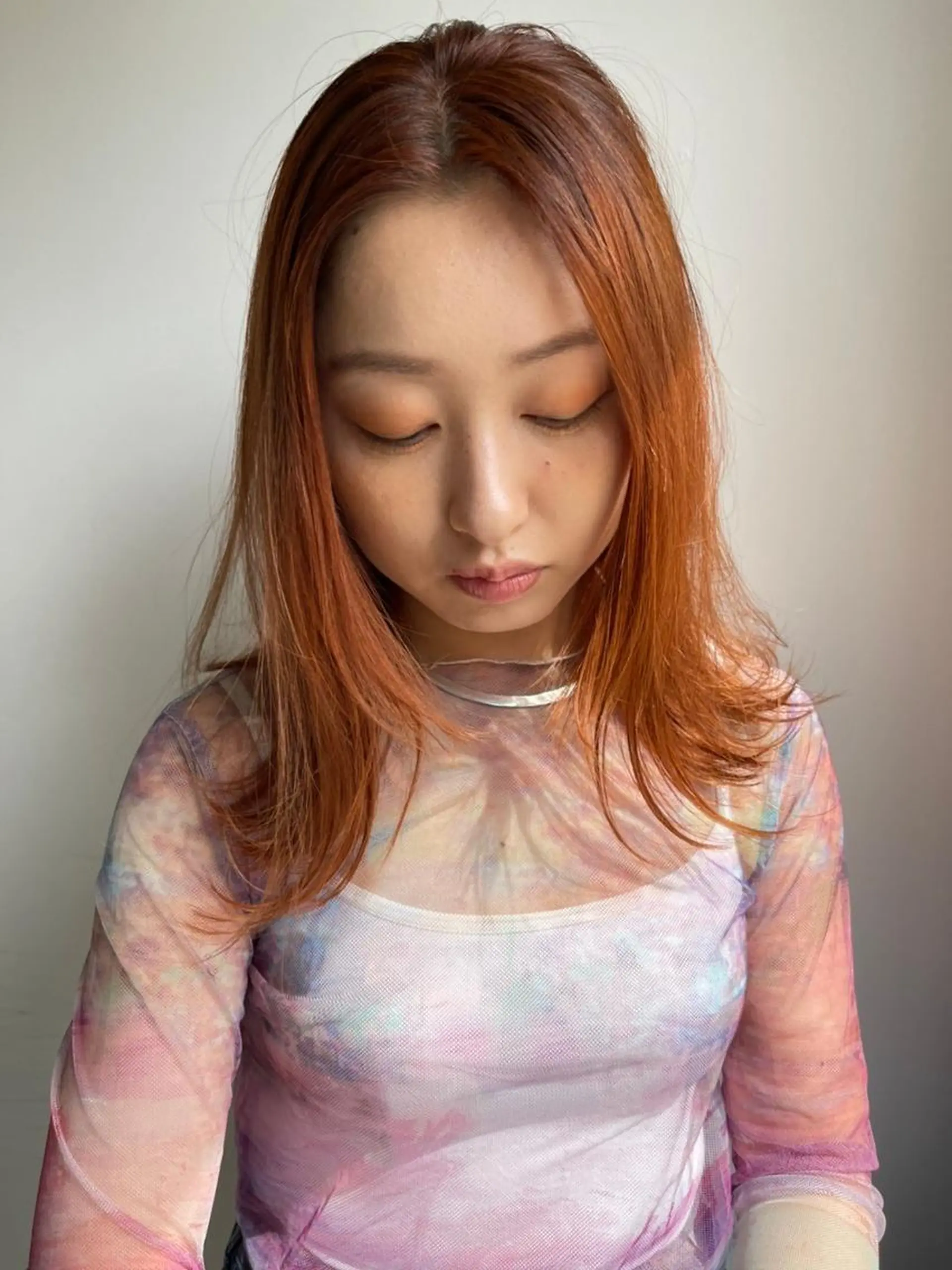 ミディアム カラー パーマ アディクシーカラー ブリーチ ブロンド ブルーカラー ハイライトカラー ヘアカラー トリートメント CEINE＋ officialのヘアスタイル