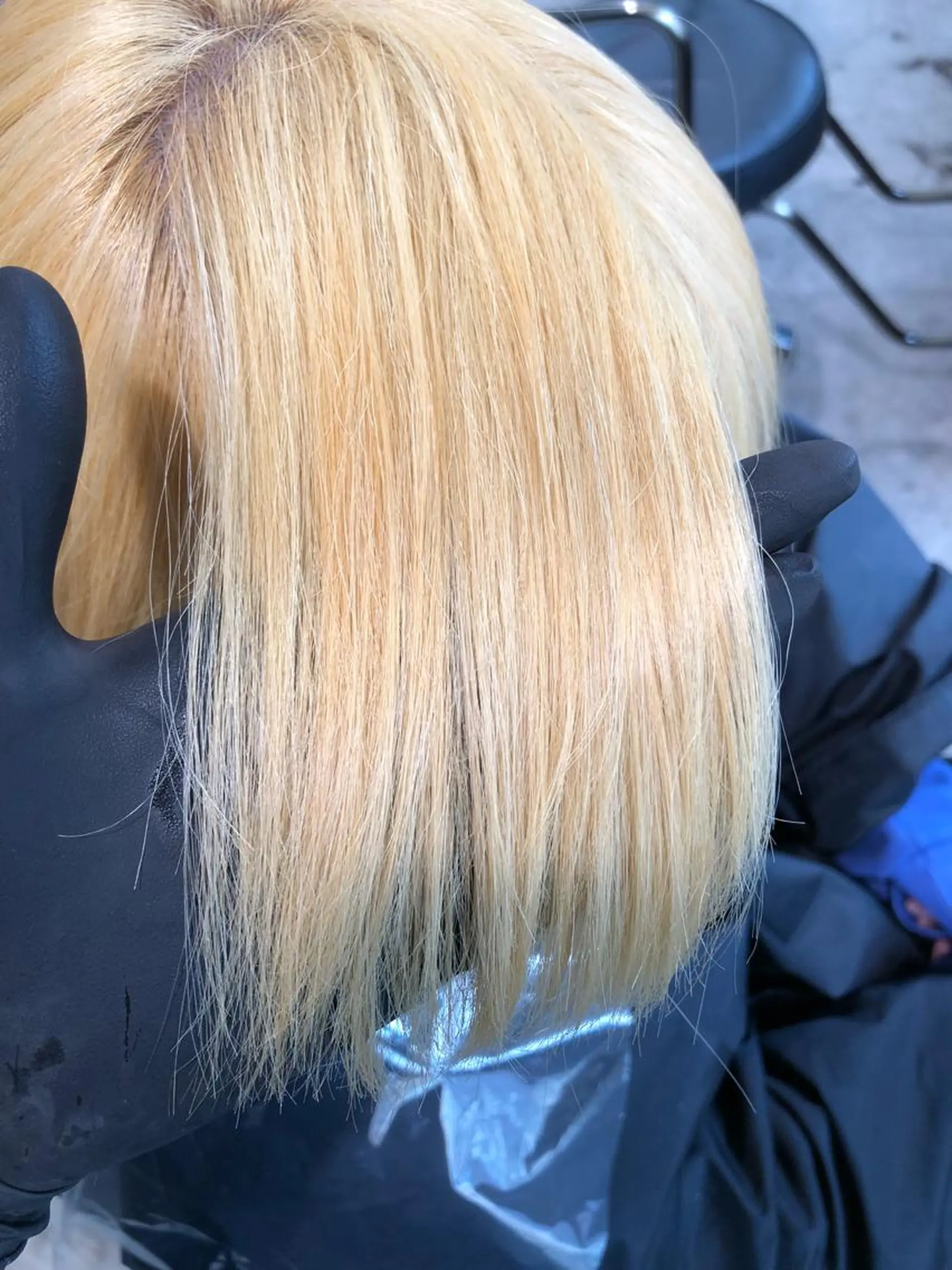 ショート カラー ブリーチ 舘野 太嘉宏のヘアスタイル