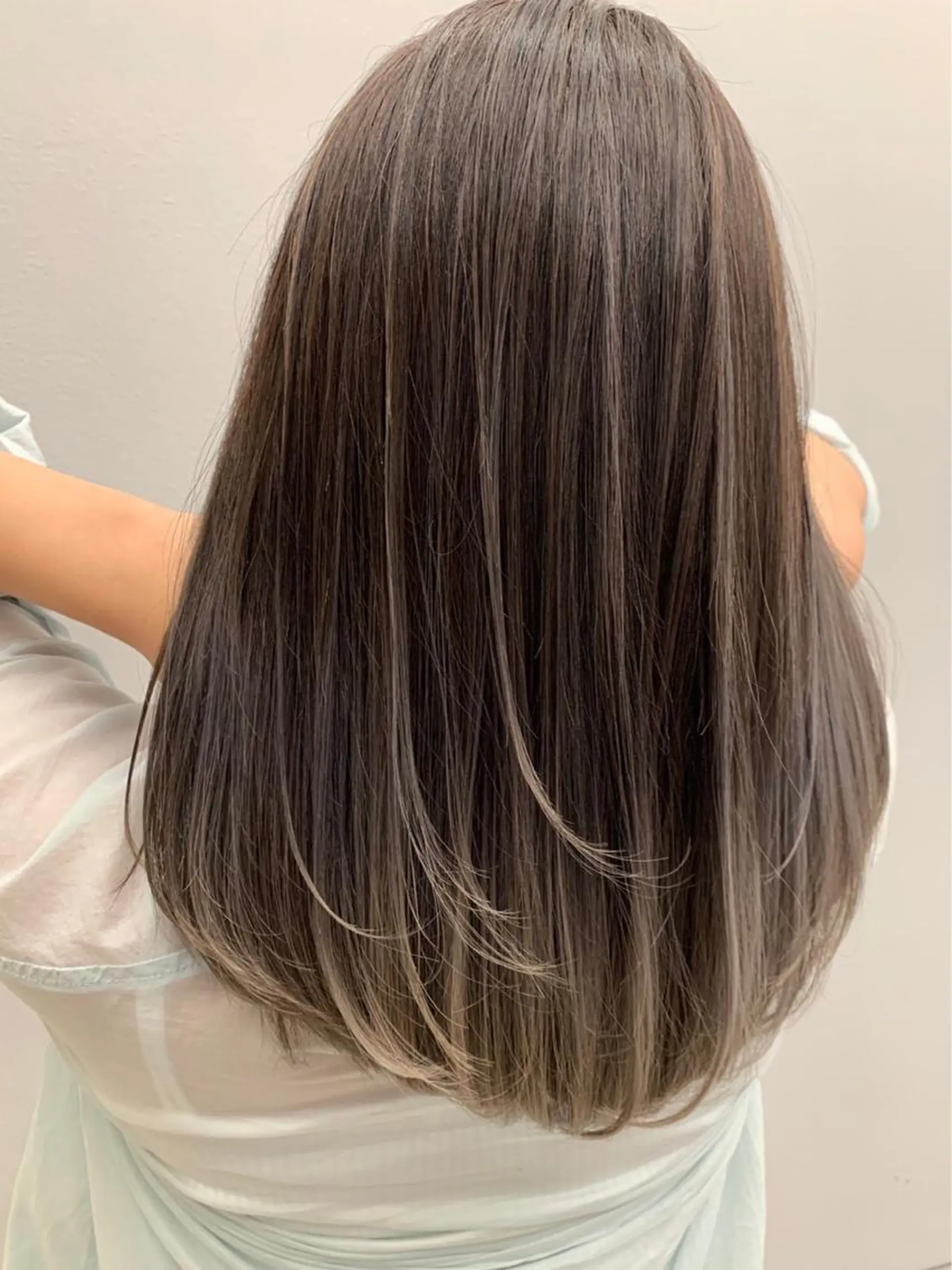 セミロング ハイライト 髪質改善 小顔カット 韓国ヘア🕊村上 ののこ🕊のヘアスタイル