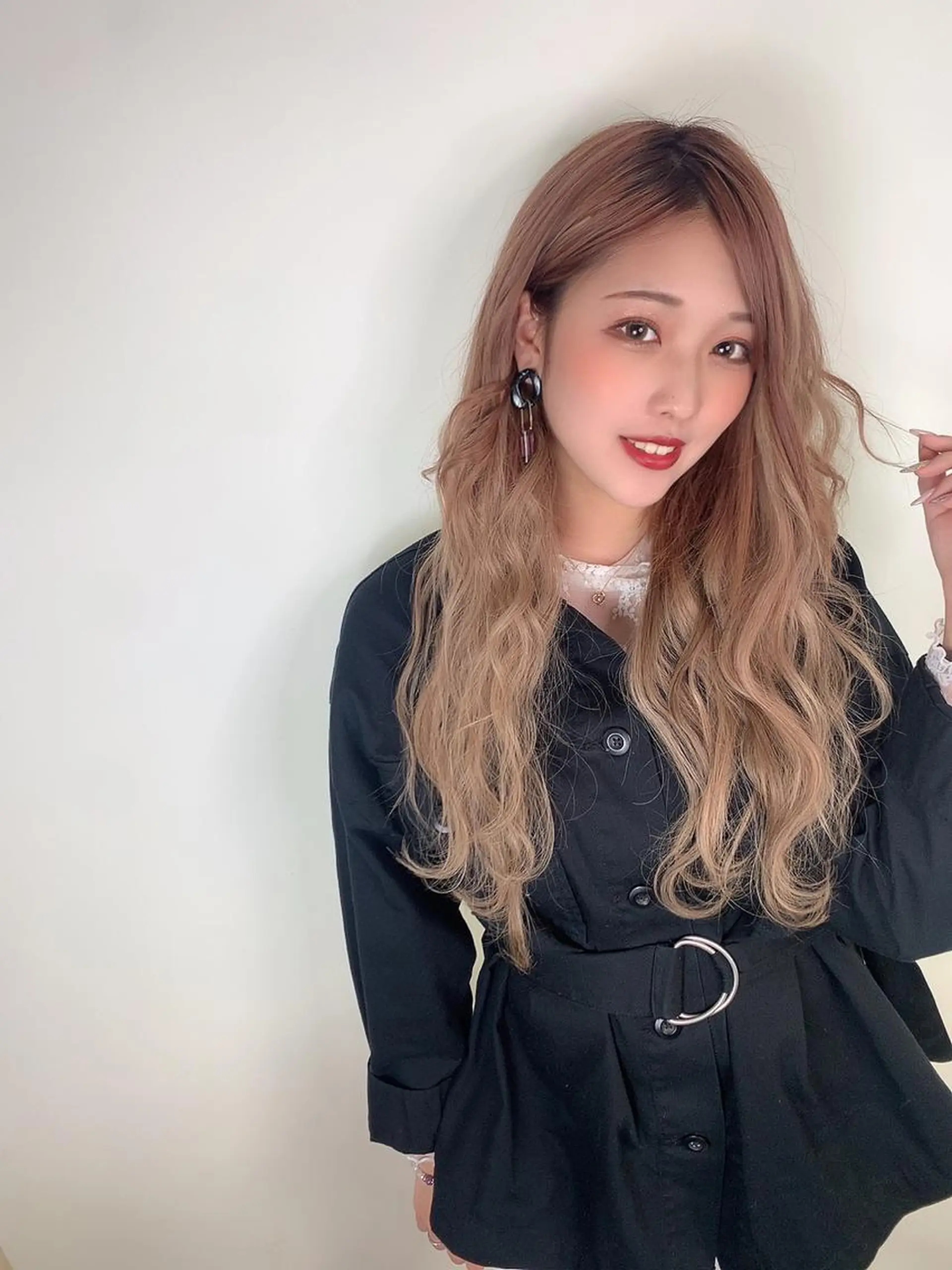 ロング カラー 髪質改善/美髪矯正/ ハイトーン Kuroのヘアスタイル