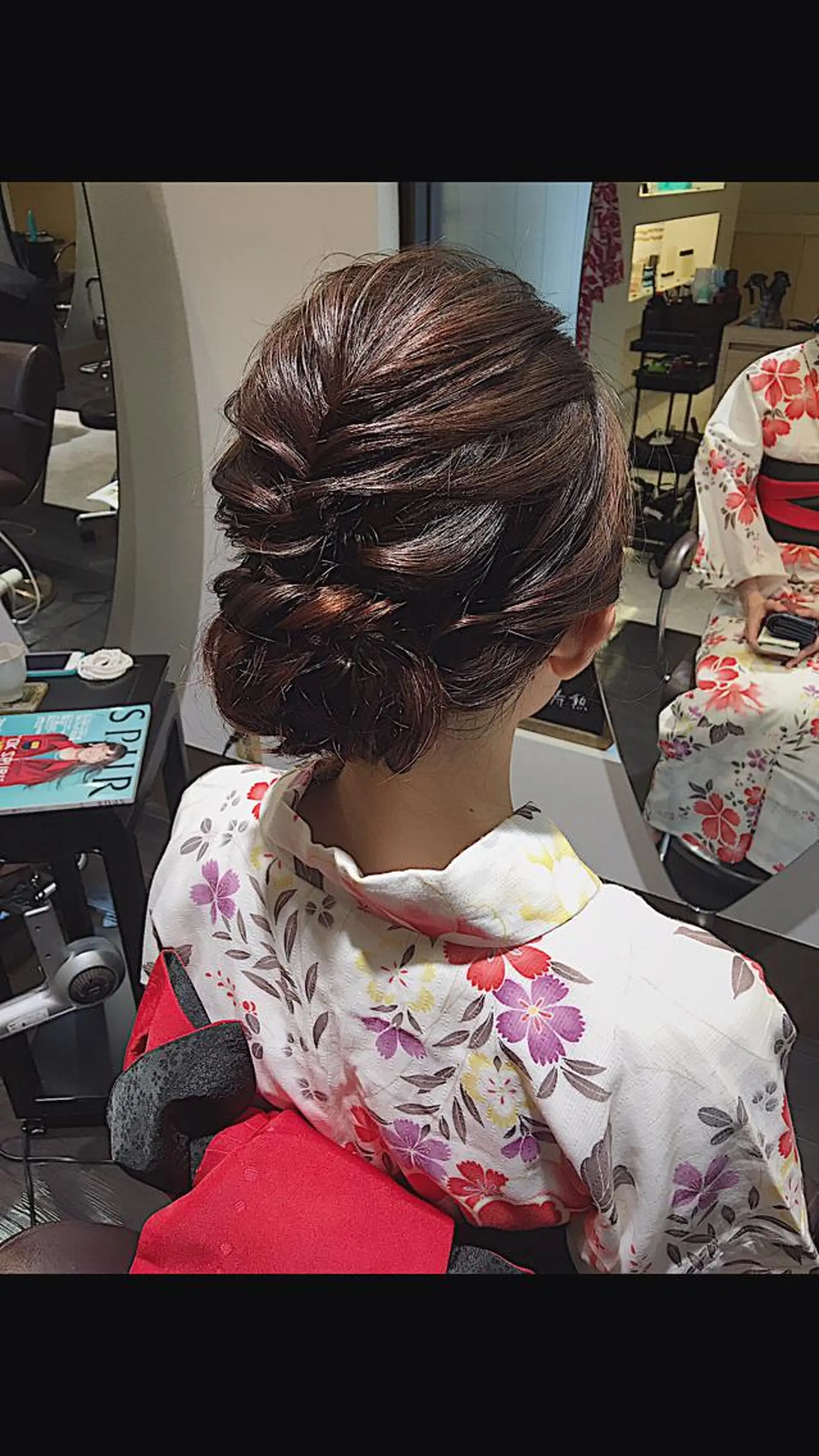 セミロング 早稲田 千尋のヘアスタイル