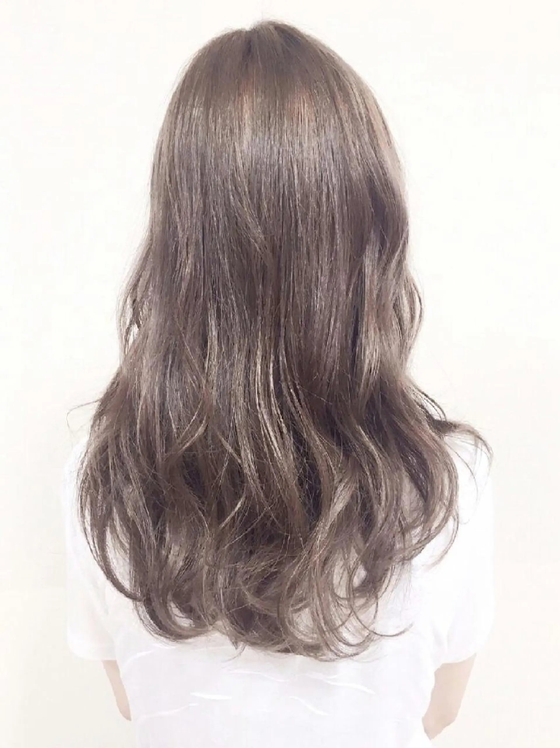 セミロング ロング カラー 【Sweep】おじま のぞみのヘアスタイル