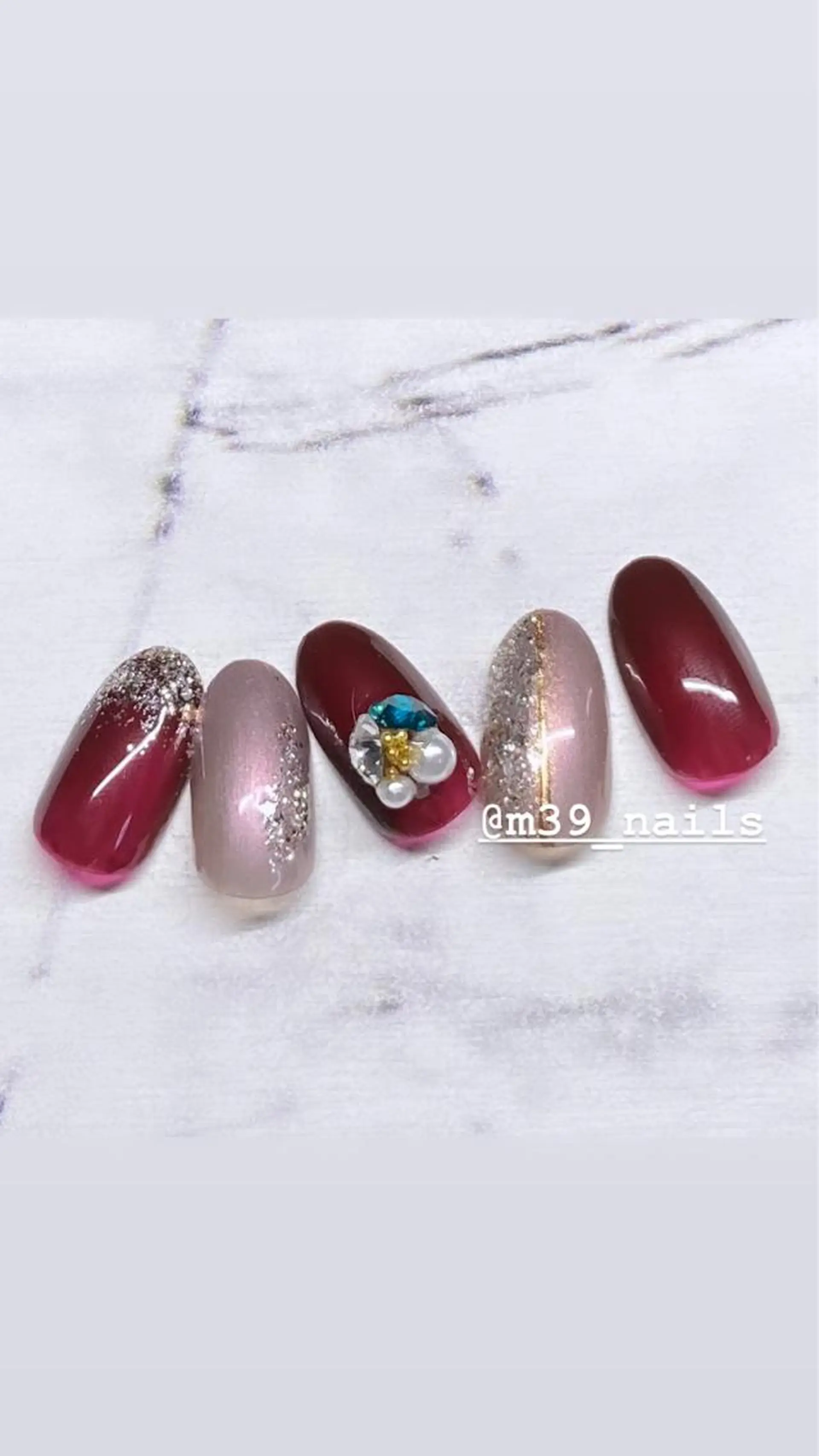 ネイル キラキラネイル ニュアンスネイル 冬ネイル クリスマス 39-nails EharaMikuのネイルデザイン