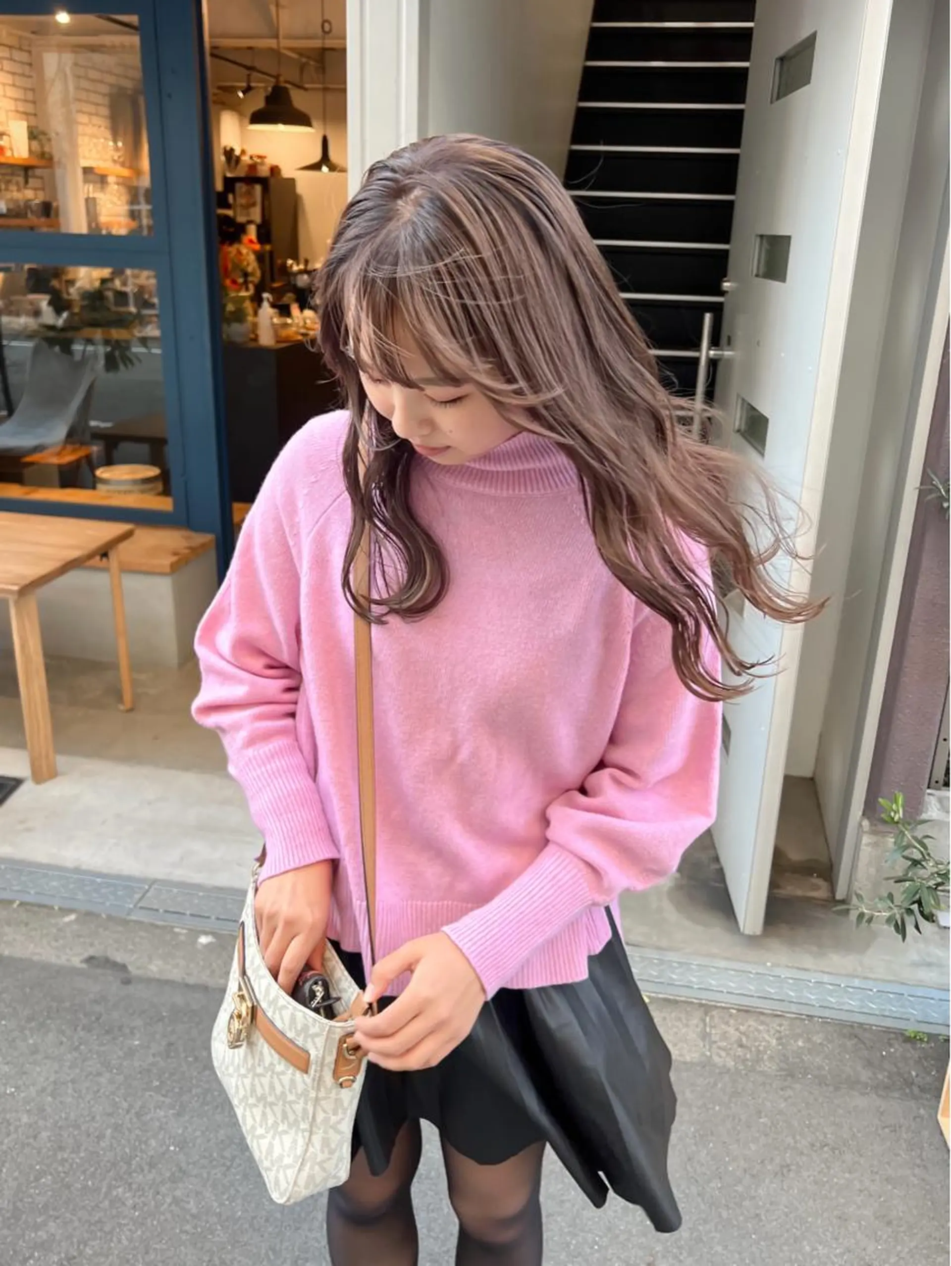 セミロング カラー ベージュカラー ブリーチ カット ヘアカラー トリートメント wカラー 指名No1かけるのヘアスタイル