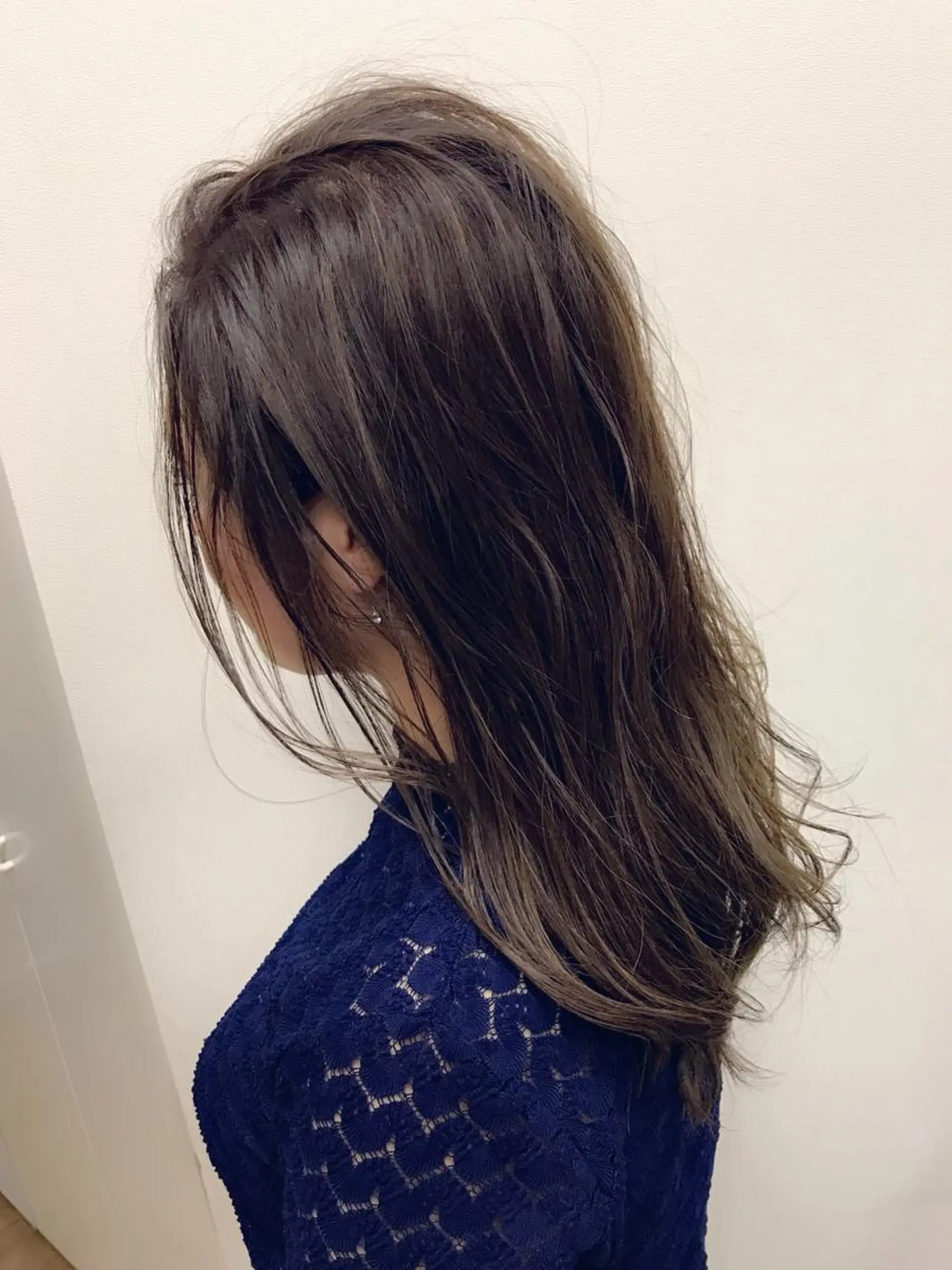 ミディアム カラー 透明感カラー グレージュ ハイライトカラー ハイライト カット ヘアカラー トリートメント 田室 和幸のヘアスタイル