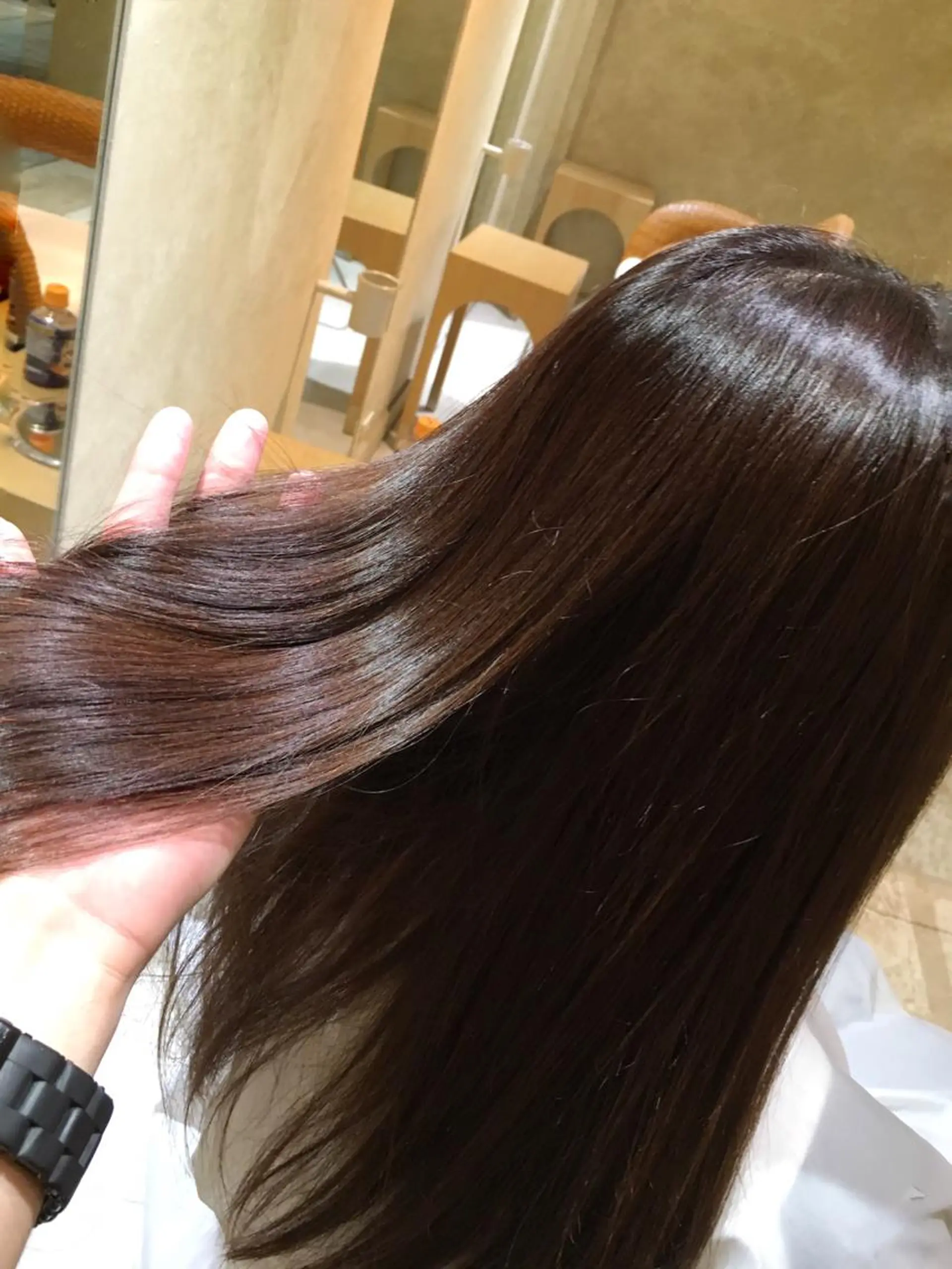 ロング トリートメント 沖 宜志のヘアスタイル