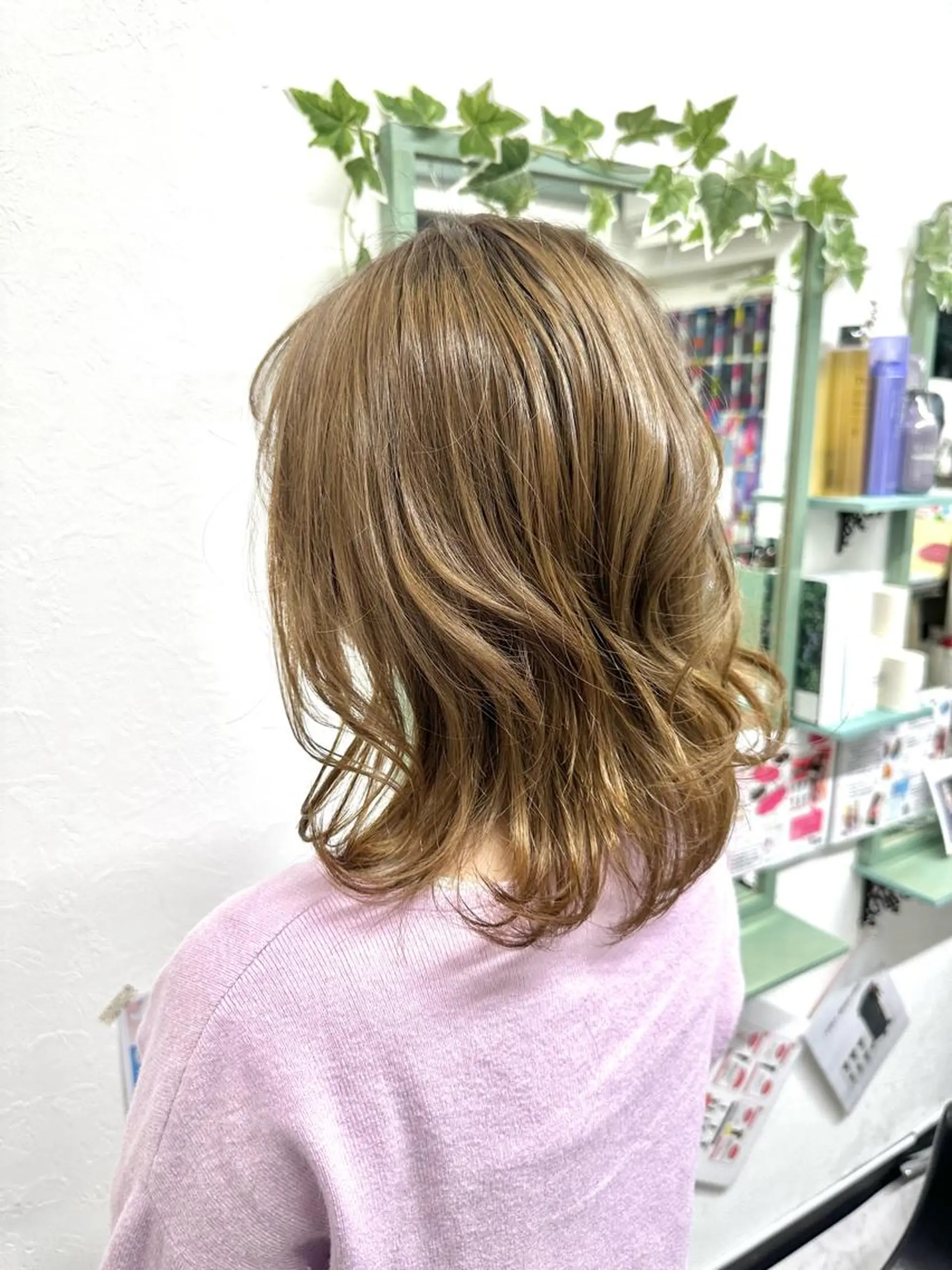 セミロング カラー パーマ ヘアアレンジ 韓国風ヘア トリートメント ヘアカラー 髪質改善✧︎カラー 💎AIM【アイム】のヘアスタイル