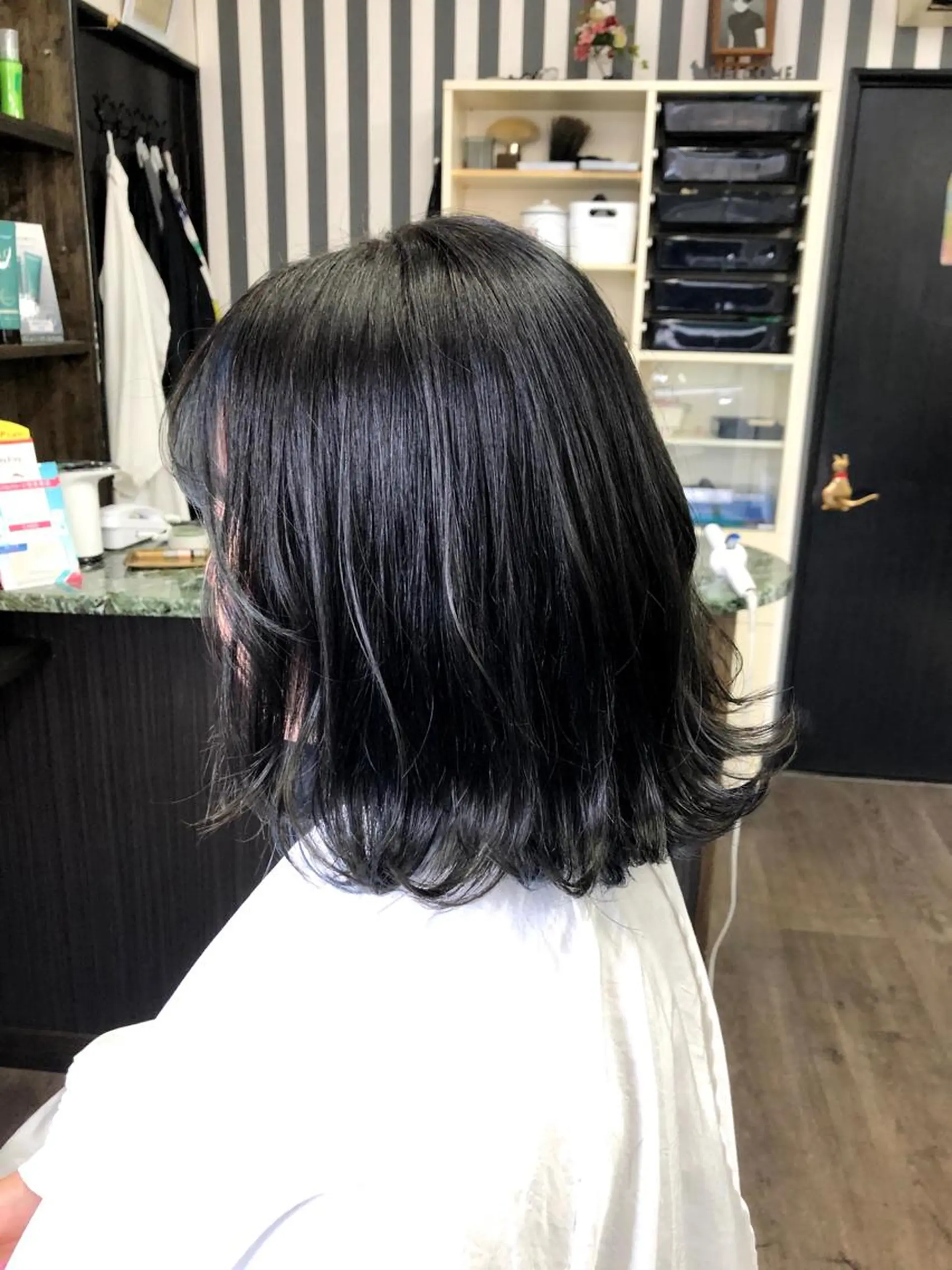 ミディアム カラー ミストバング ブリーチ  フェイスフレーミング 顔周りカット art house OZ所属・田中 真理のヘアスタイル