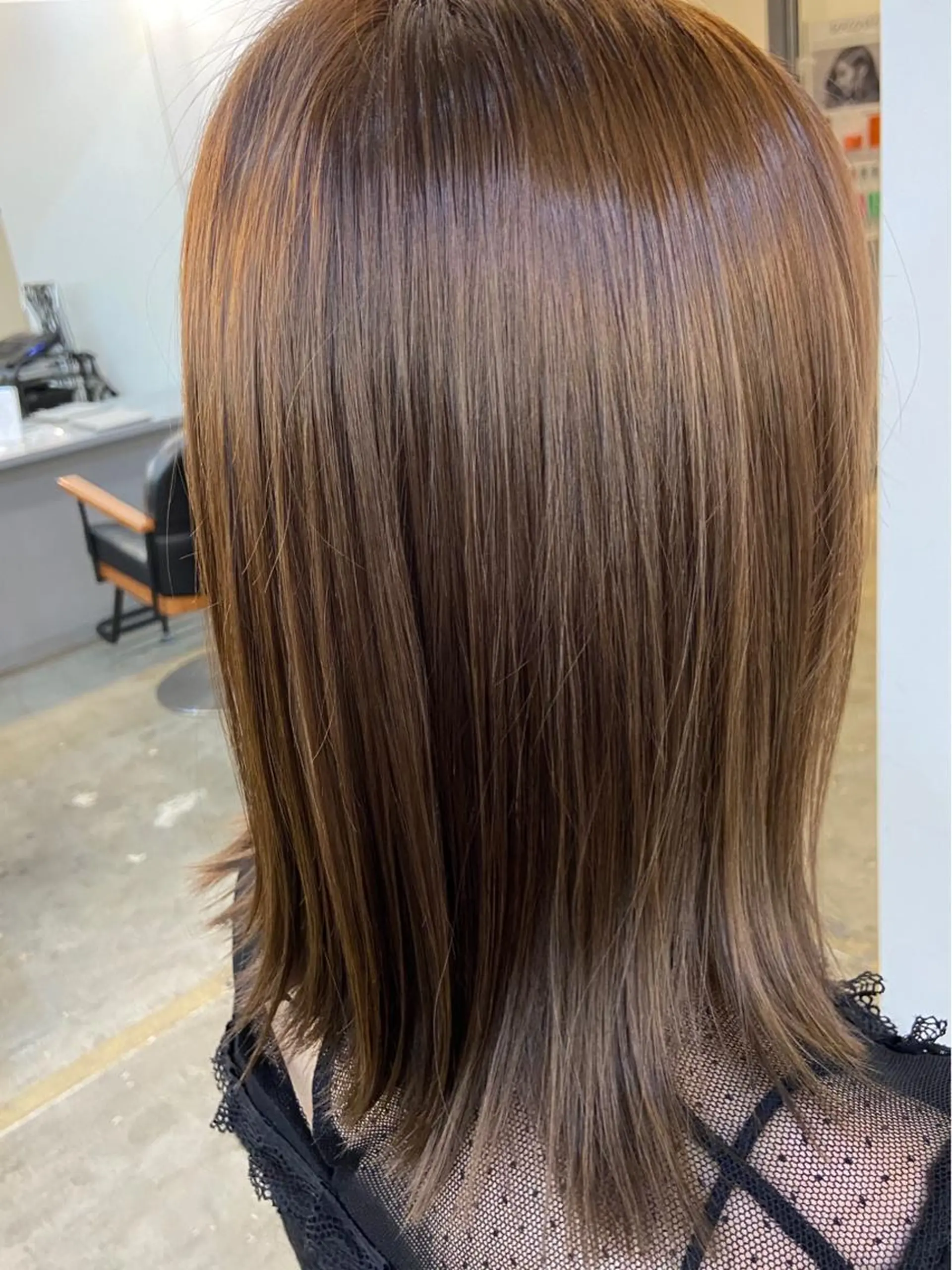 ミディアム カラー アッシュ ベージュカラー 透明感カラー SAITO YUTAのヘアスタイル