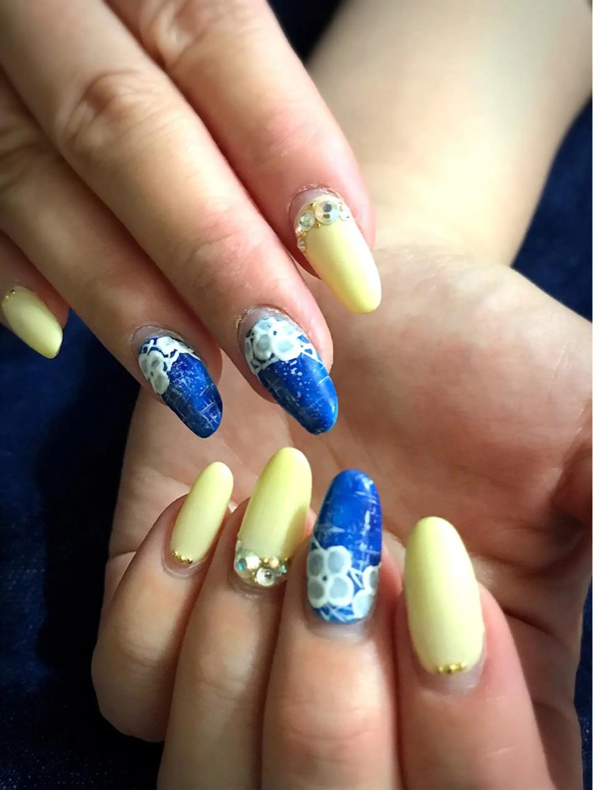 ネイル フラワーネイル 爪のお悩みサロン シュシュエットのネイルデザイン