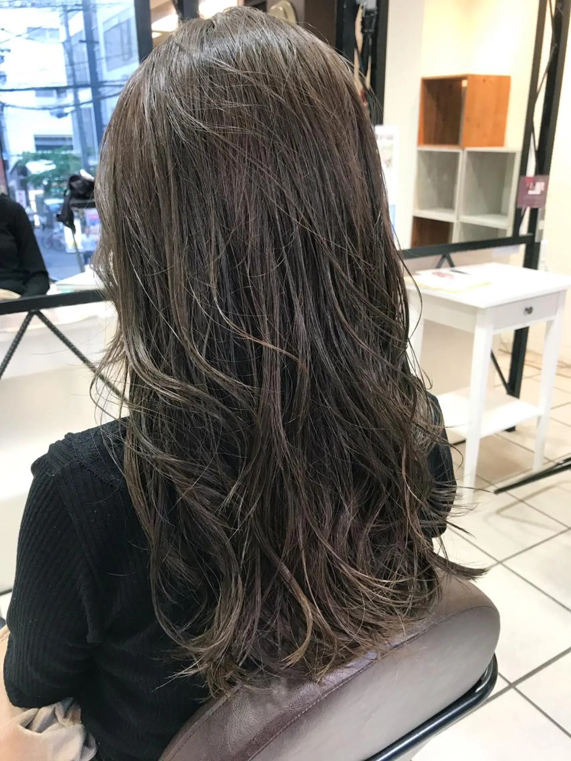 ロング カラー シールエクステ⭐️ オオミタクヤのヘアスタイル