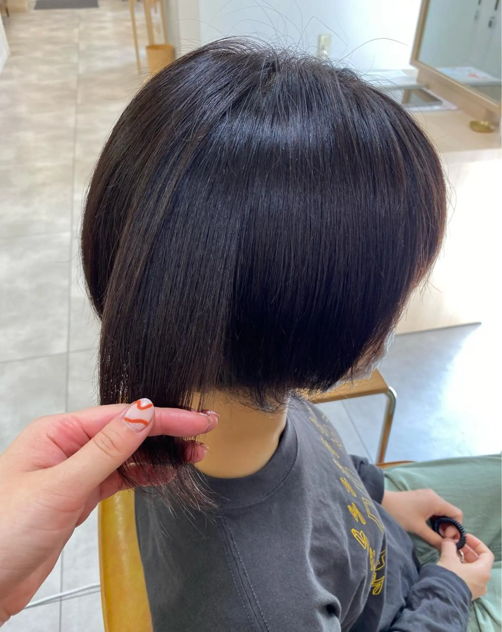 ショート カラー 柳坪 まなのヘアスタイル