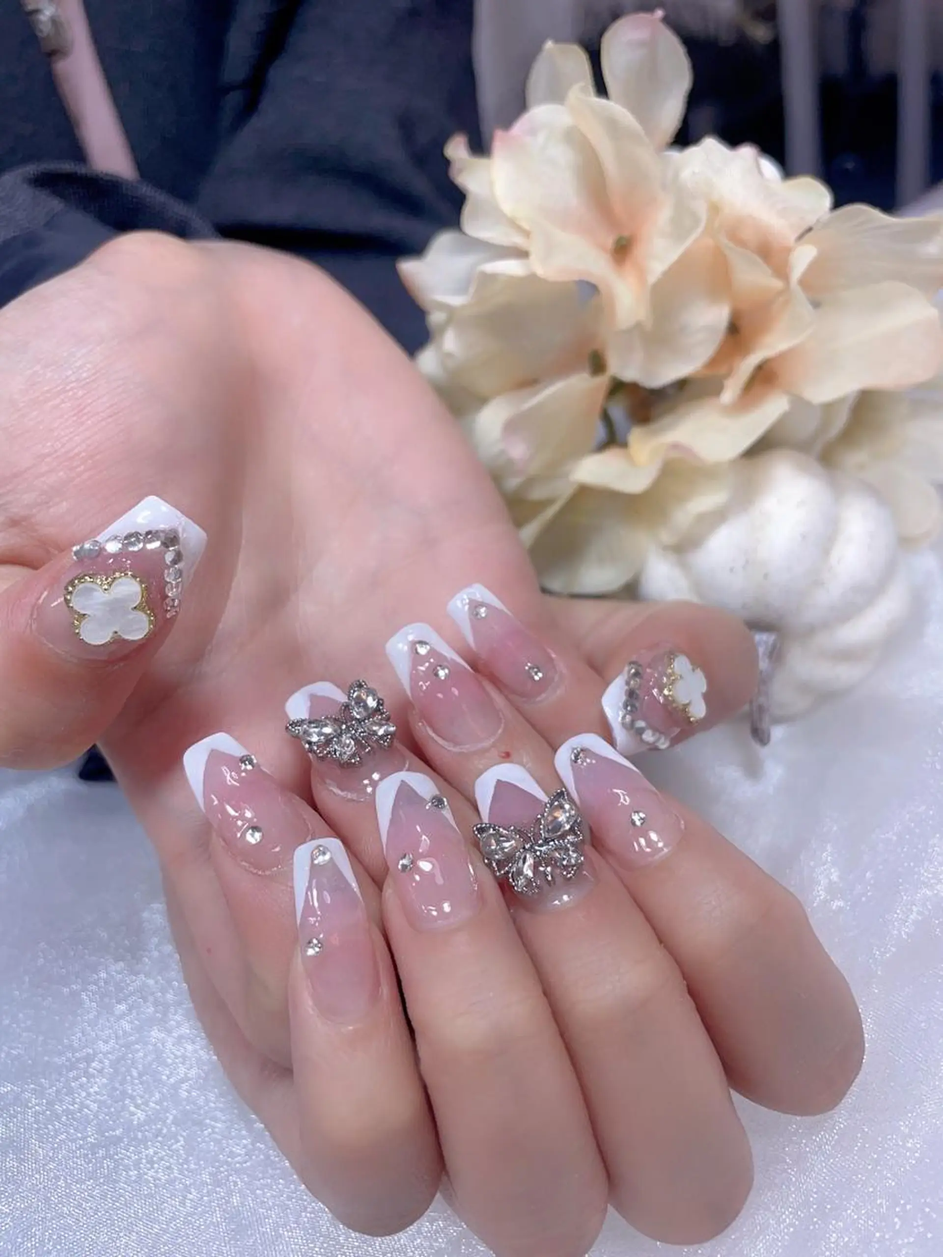 ネイル ハンドネイル VIVIAN リサのネイルデザイン