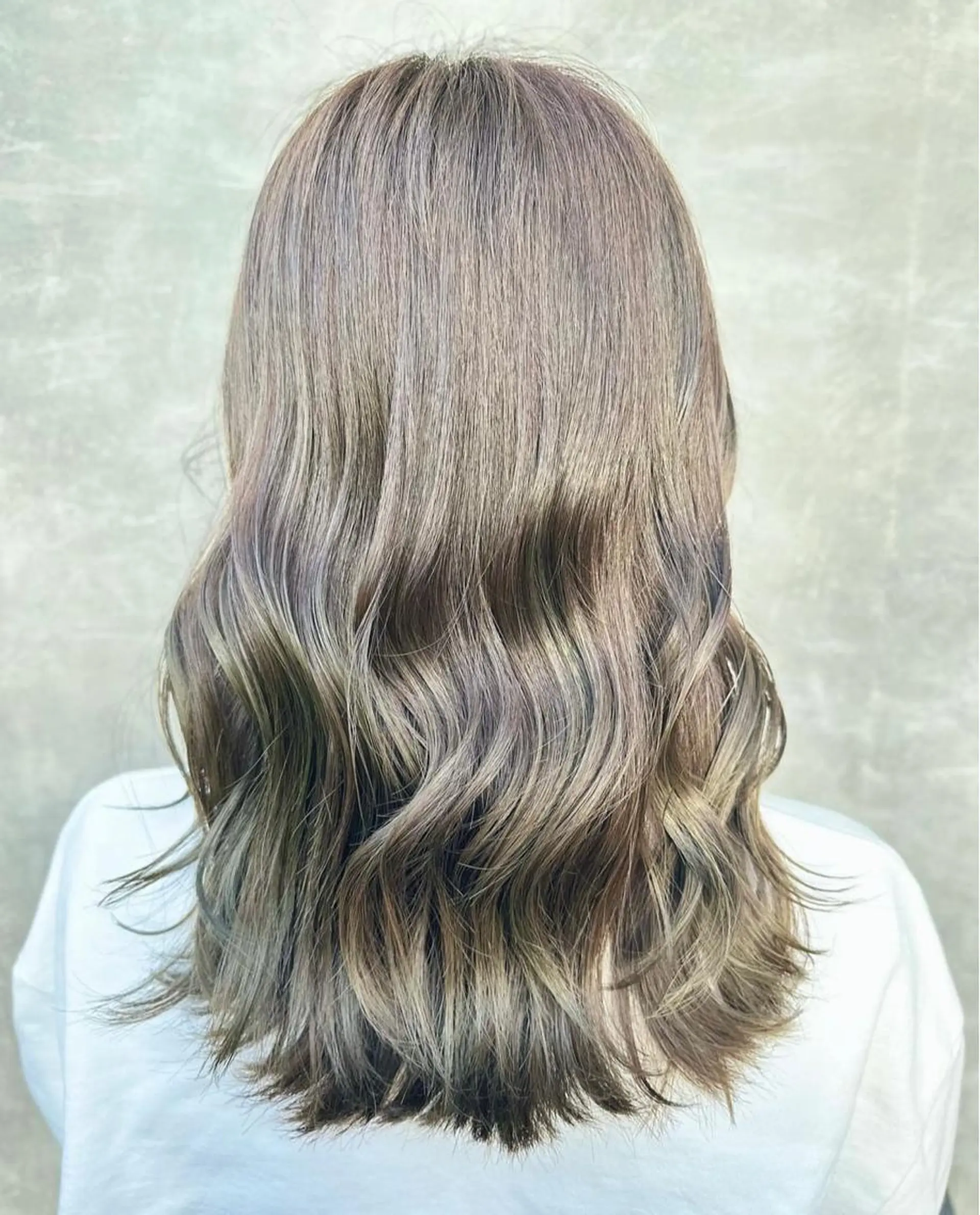 ロング 青田 明日海のヘアスタイル