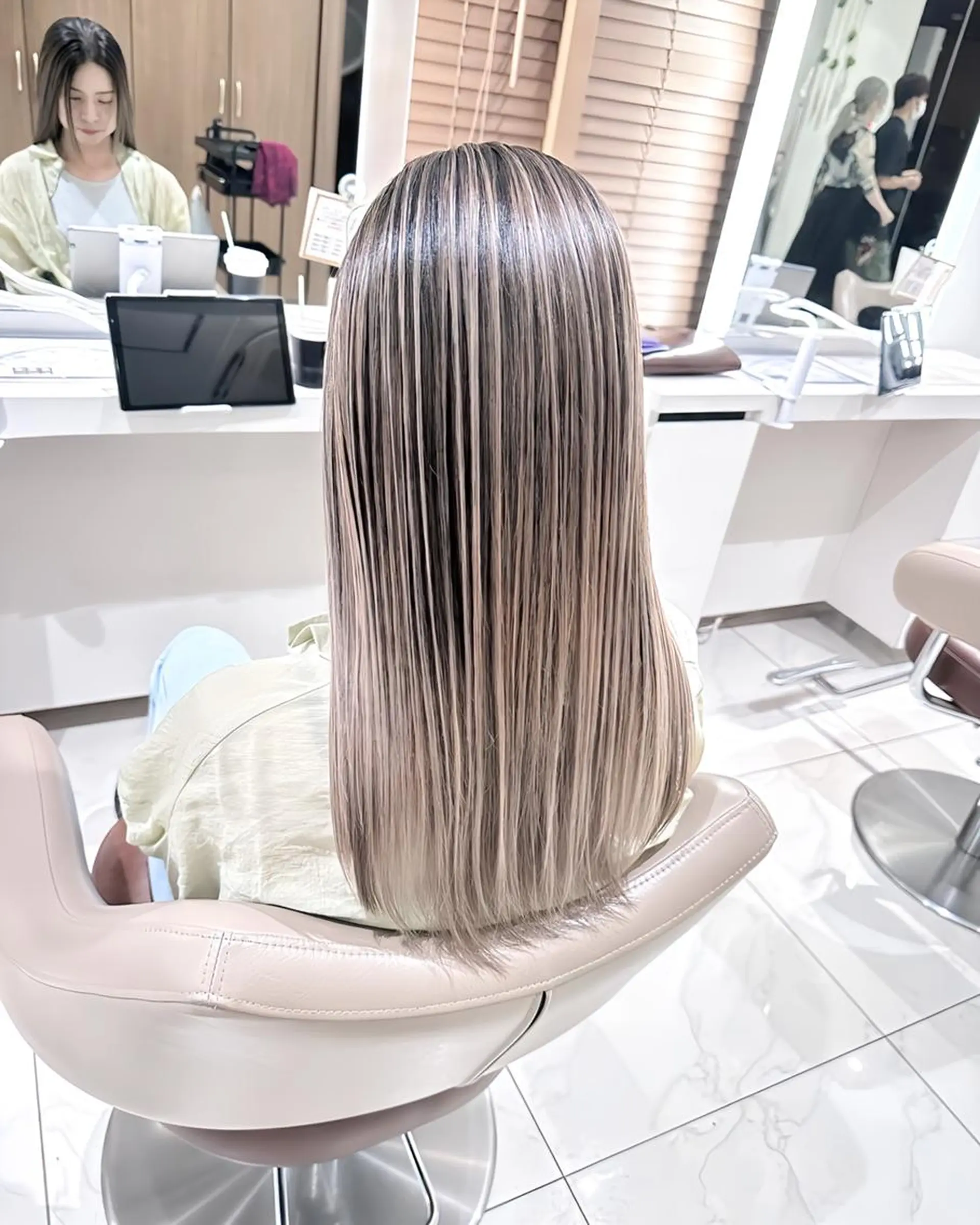 ロング カラー バレイヤージュ 髪質改善 レイヤーカット ヘアカラー トリートメント 大宮/バレイヤージュ 髪質改善/澤田隆誠のヘアスタイル