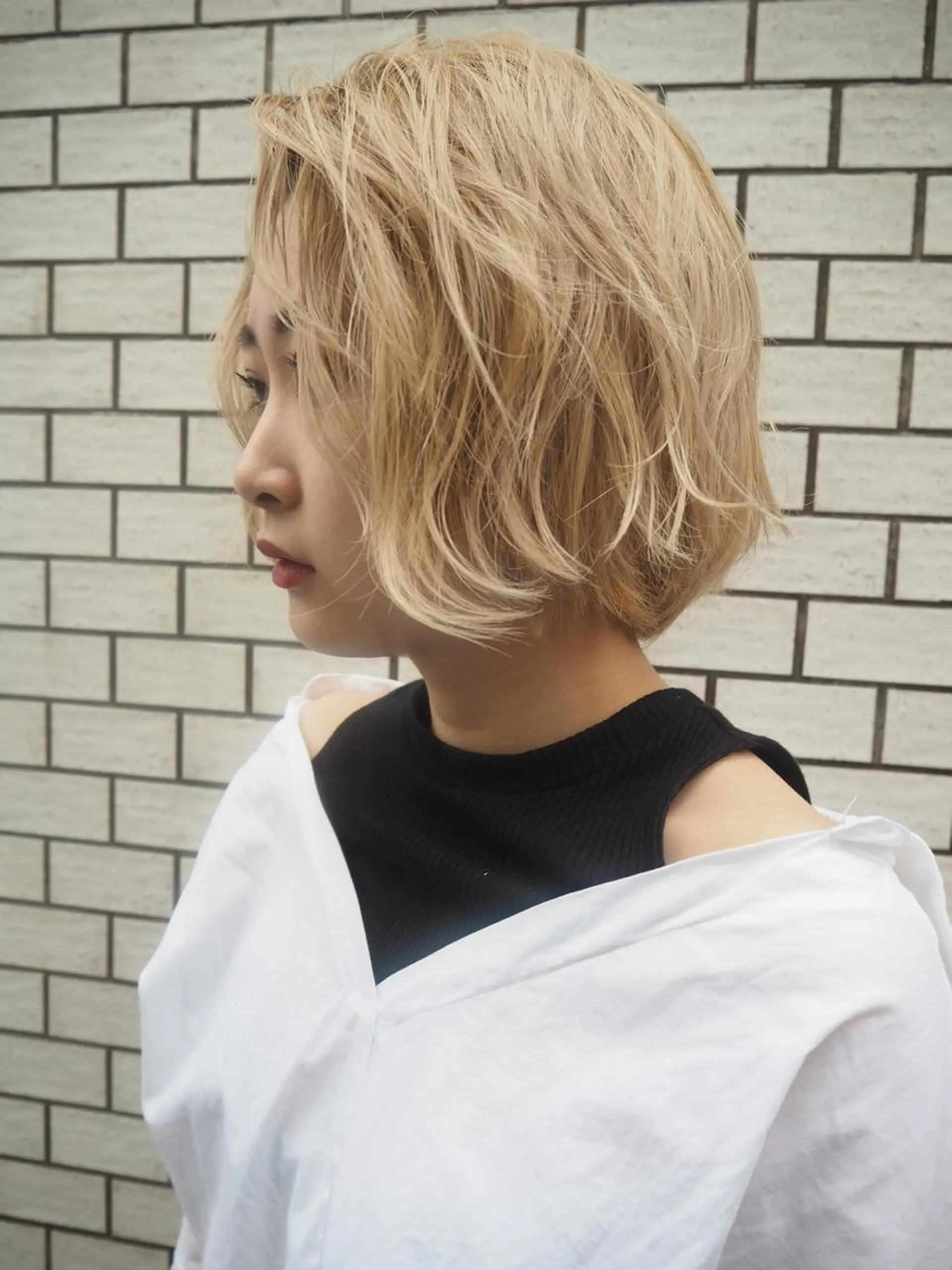 ショート カラー ブリーチ 西山梨々【5/1〜 復帰致します🌼】のヘアスタイル