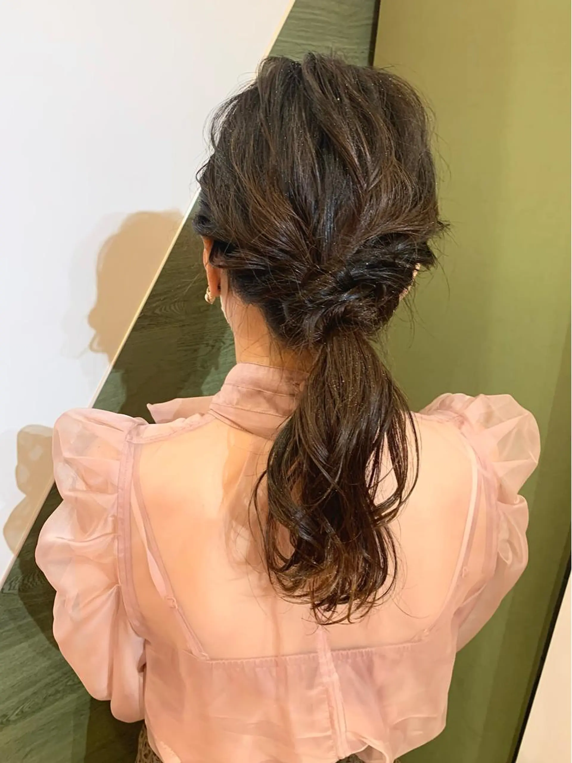 ヘアアレンジ 着付け SAKINO． ベージュカラーのヘアスタイル