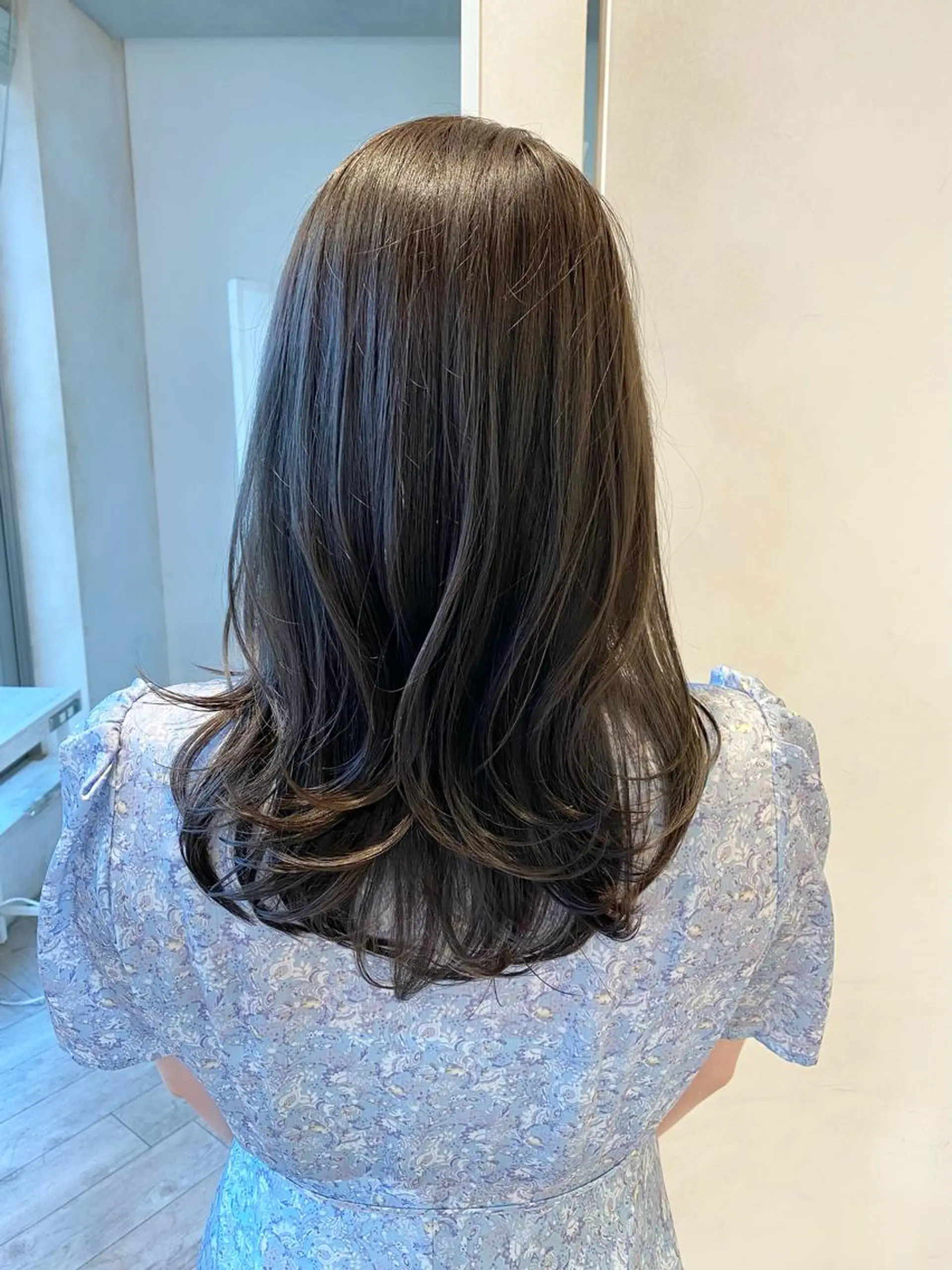 セミロング カラー カット ヘアカラー トリートメント 顔まわりカット🌟 くびれヘア/寺門遥輝のヘアスタイル