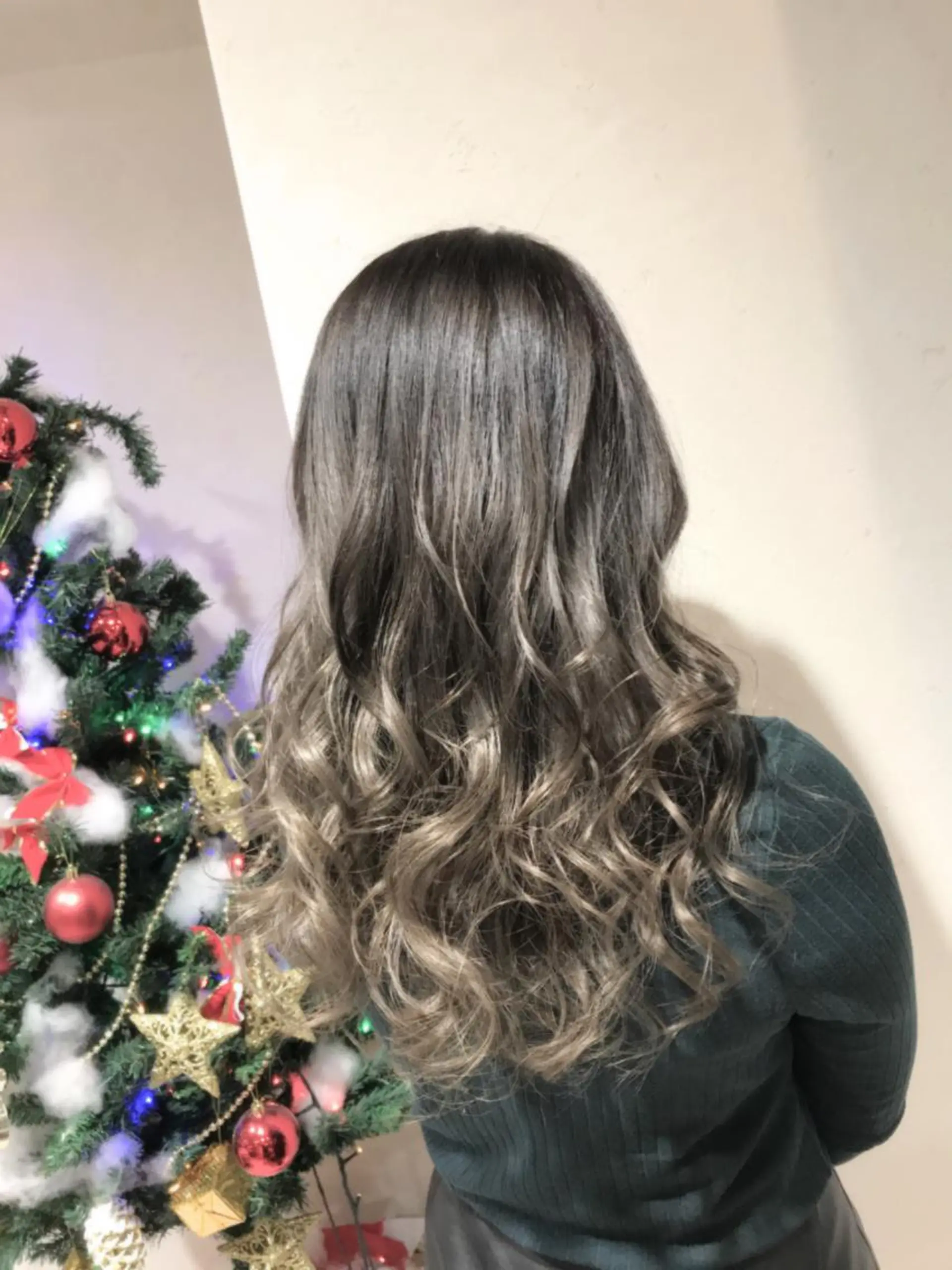 ロング カラー パーマ ヘアアレンジ グラデーションカラー グレージュ ヘアカラー バレイヤージュ/ 髪質改善/渡邉悟🌱のヘアスタイル
