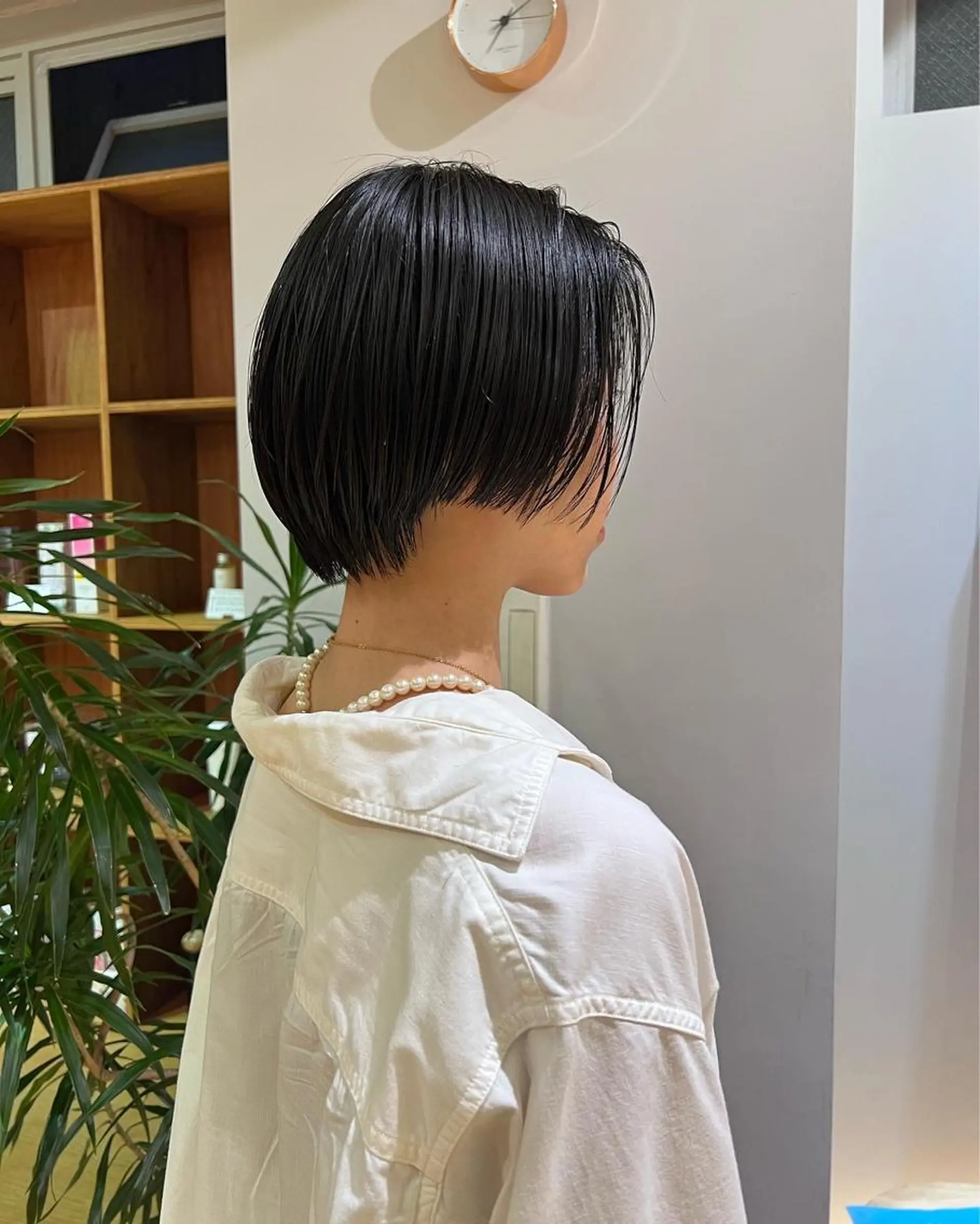 ショート ハンサムショート ショートヘア 大人可愛い♡コテ巻き パーマ🌼杉田 萌恵のヘアスタイル