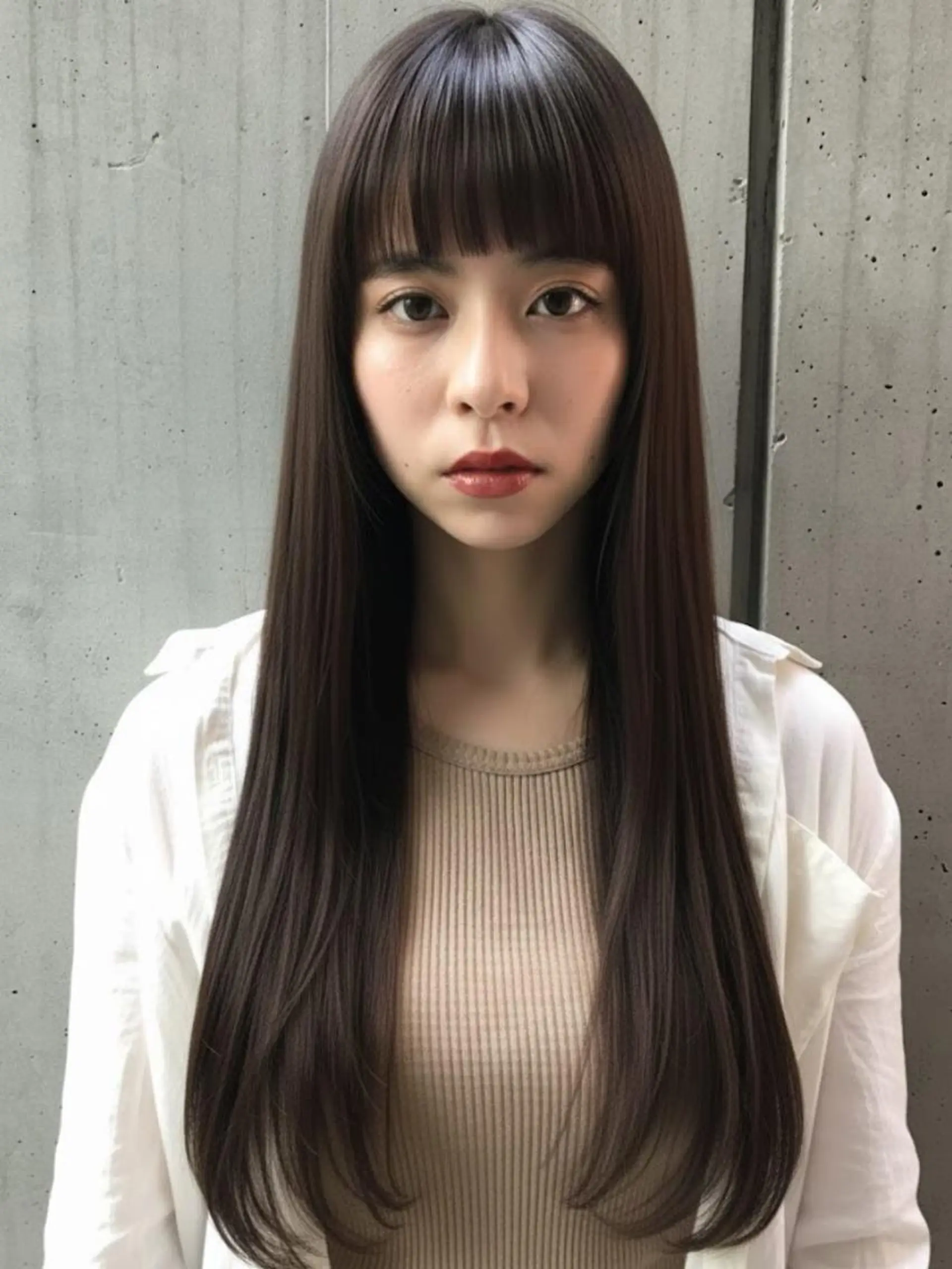 ロング ヘアサロンM新宿 カットカラーブリーチのヘアスタイル