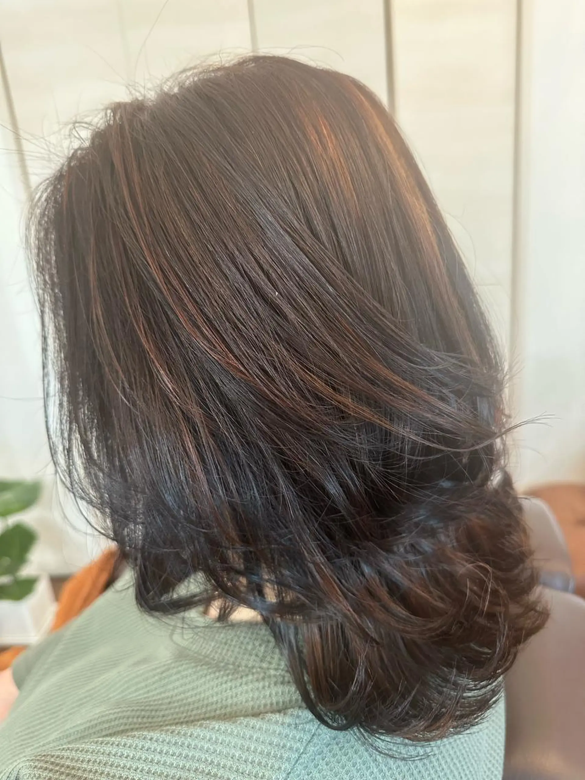 ミディアム カラー ミディアムレイヤー レイヤーカット 外ハネヘア 🌺✨小川 友佳✨🌺のヘアスタイル