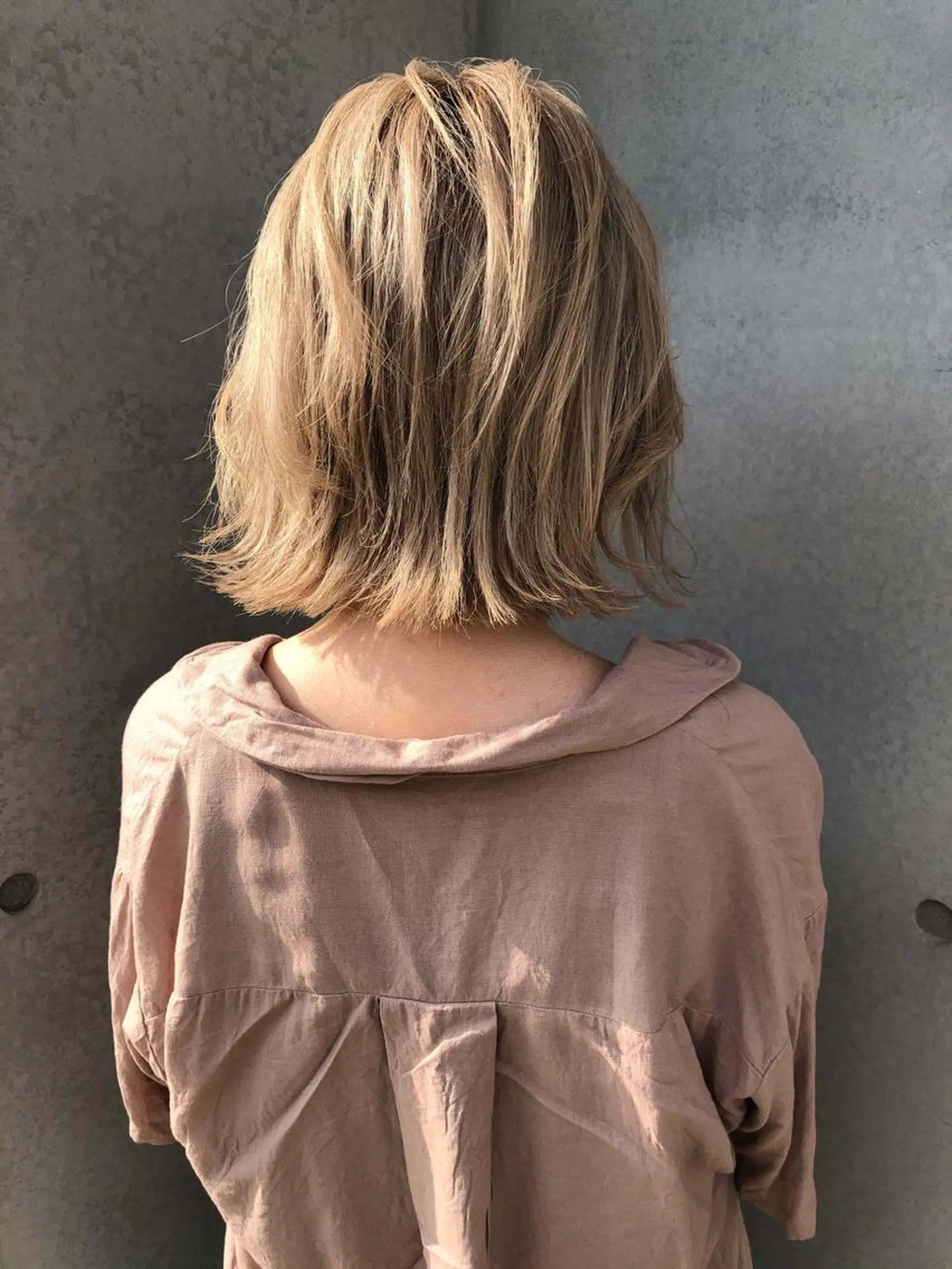 ミディアム カラー 東 みのりのヘアスタイル