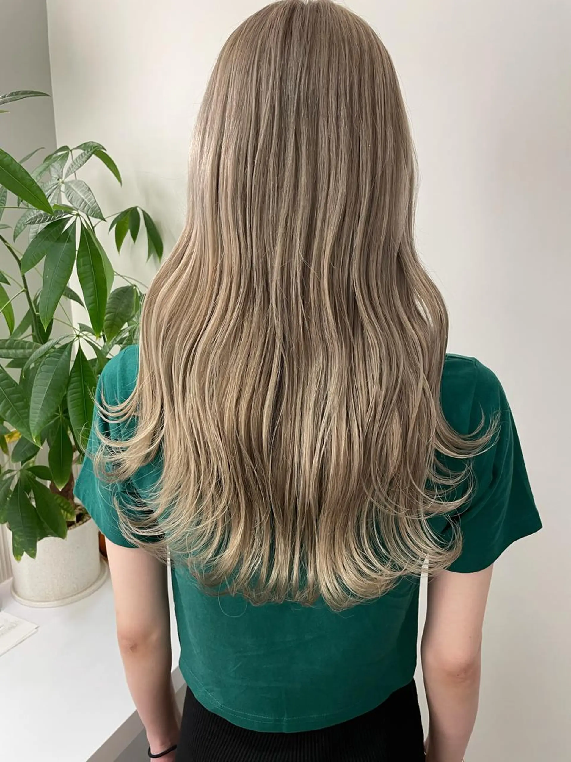 ロング カラー ヘアカラー トリートメント 髪質改善will hairdesignのヘアスタイル