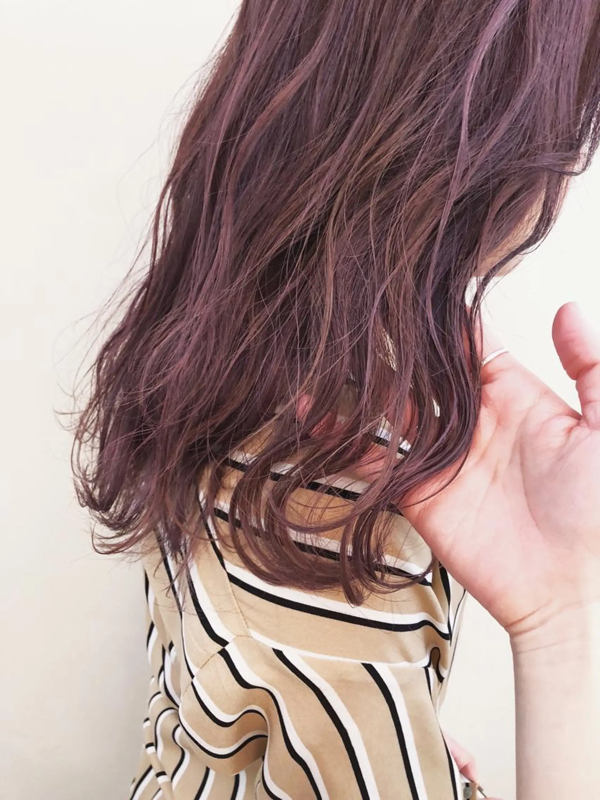 ロング カラー エクステ ハイトーン 💭黒崎ハルカのヘアスタイル