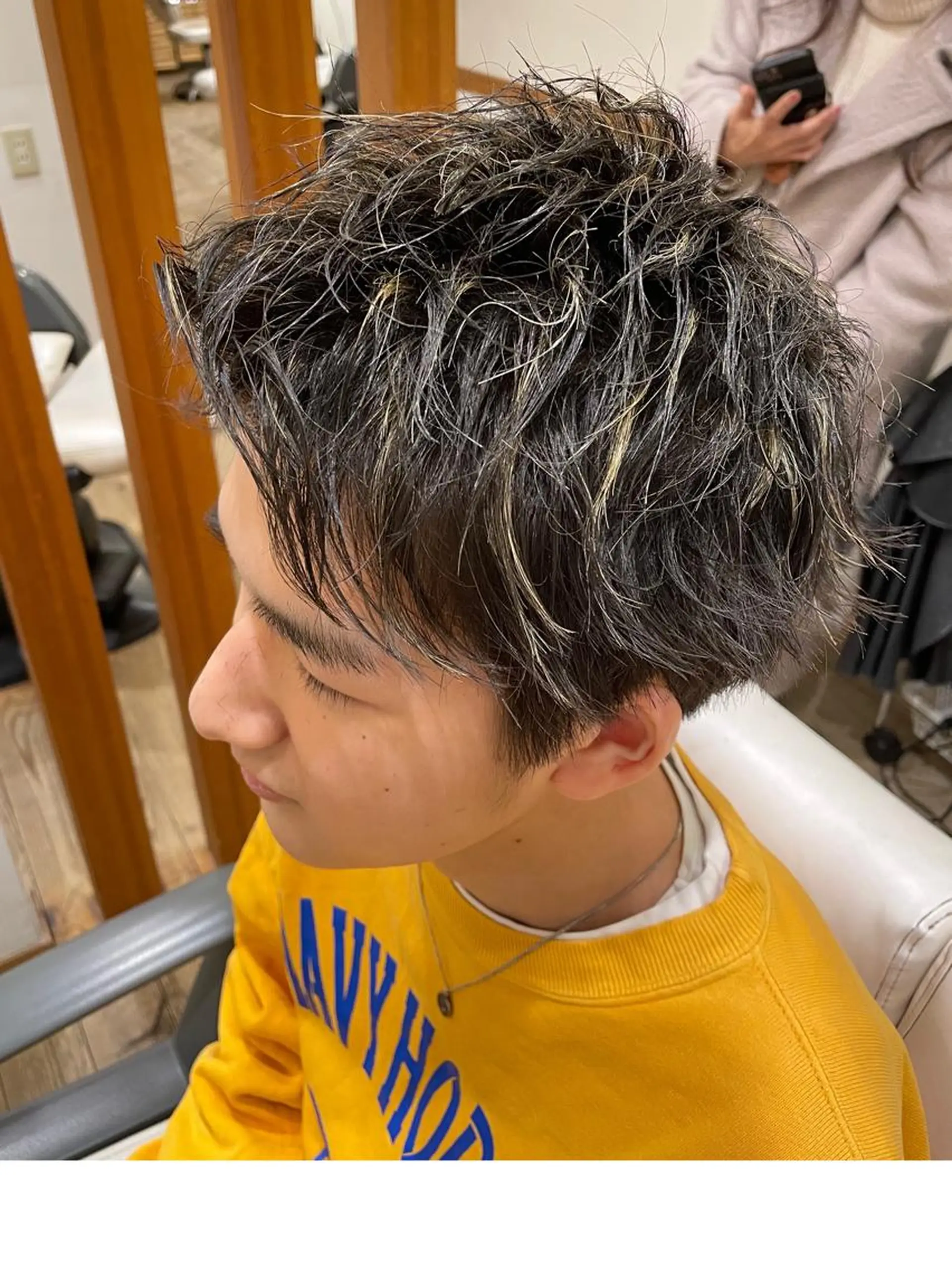 ショート カラー メンズ ROSSO北赤羽 アラカワのヘアスタイル