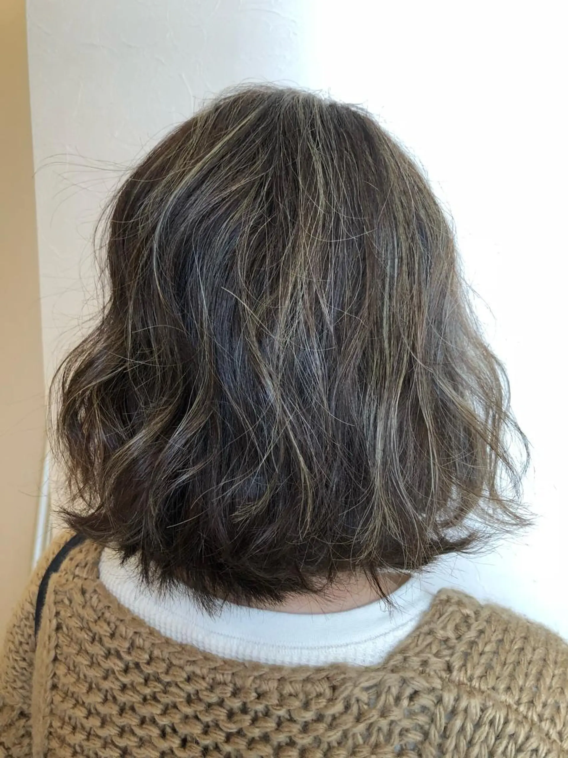ショート カラー ヘアアレンジ IVY joure Suzu.のヘアスタイル