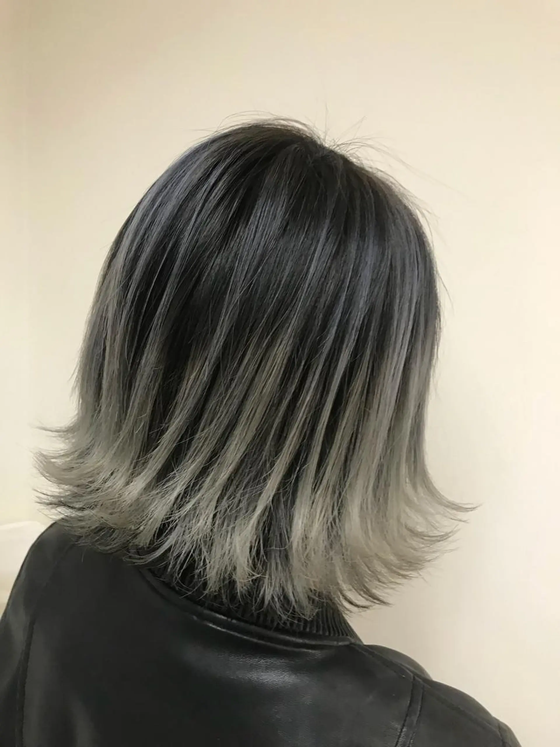 ミディアム カラー パーマ ヘアアレンジ ネイル マツエク・マツパ 吉川 宙翔のヘアスタイル