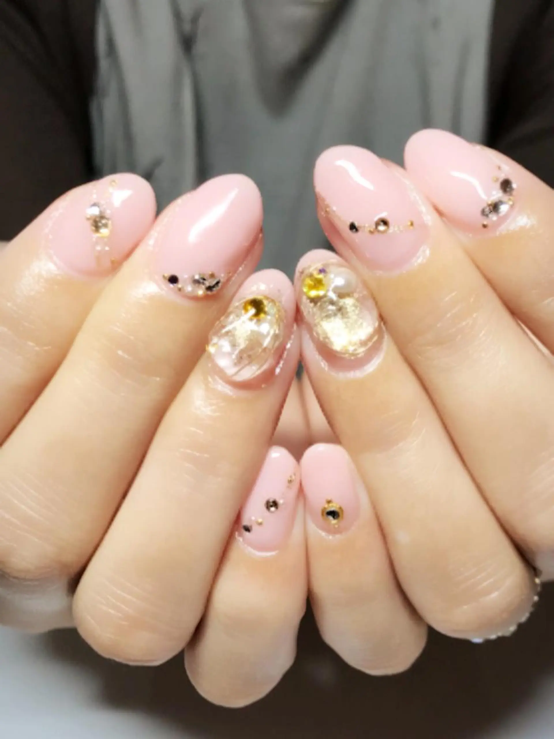 ネイル アートネイル 吉冨 光恵のネイルデザイン