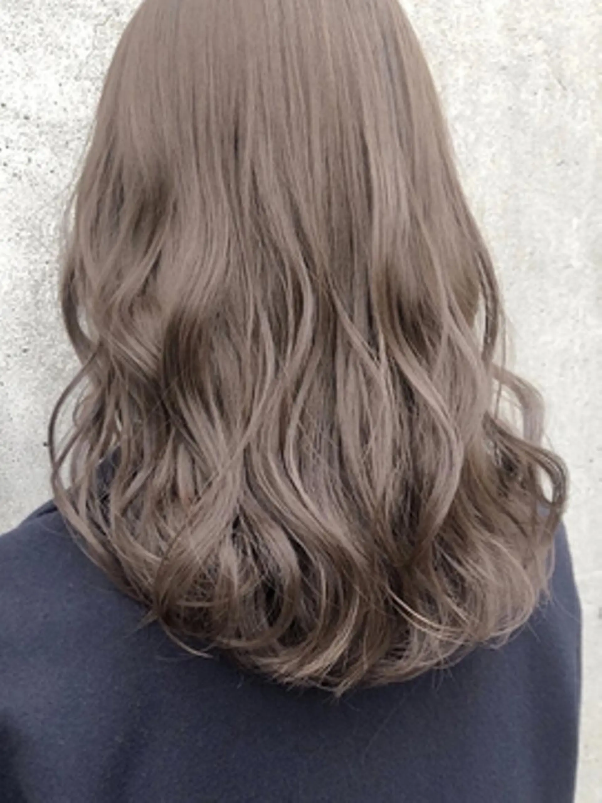 セミロング ヘアカラー 北田 瑠人のヘアスタイル