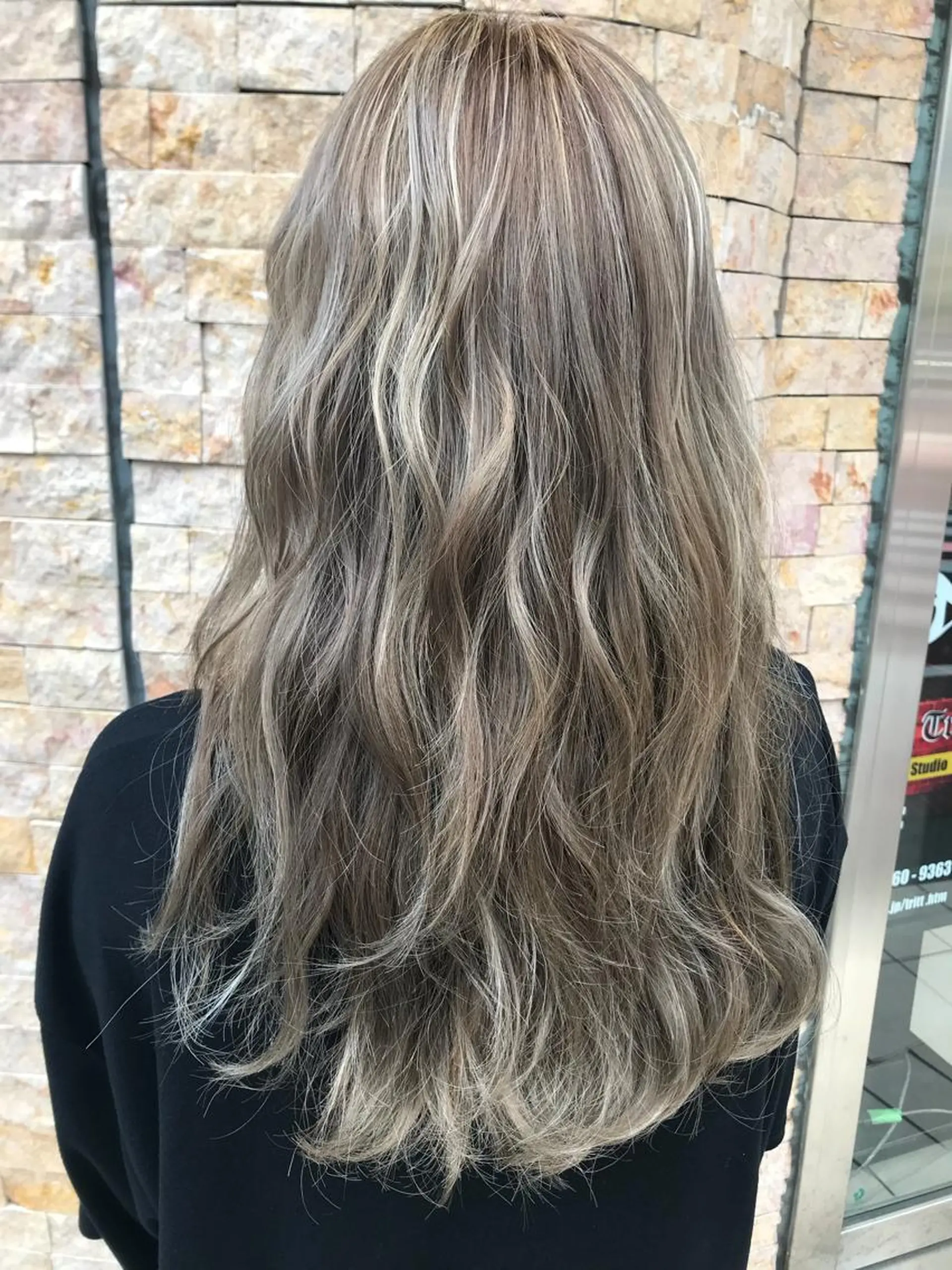 ロング カラー ハイライトカラー ハイライト kazufumi ..のヘアスタイル