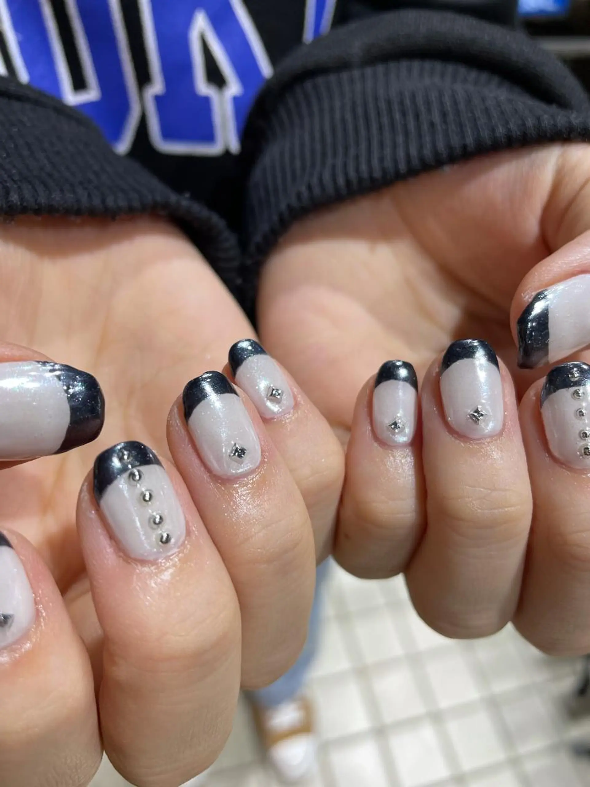 ネイル オーロラネイル フレンチネイル 冬ネイル ニュアンスネイル/ ボブ/まちゃこのヘアスタイル