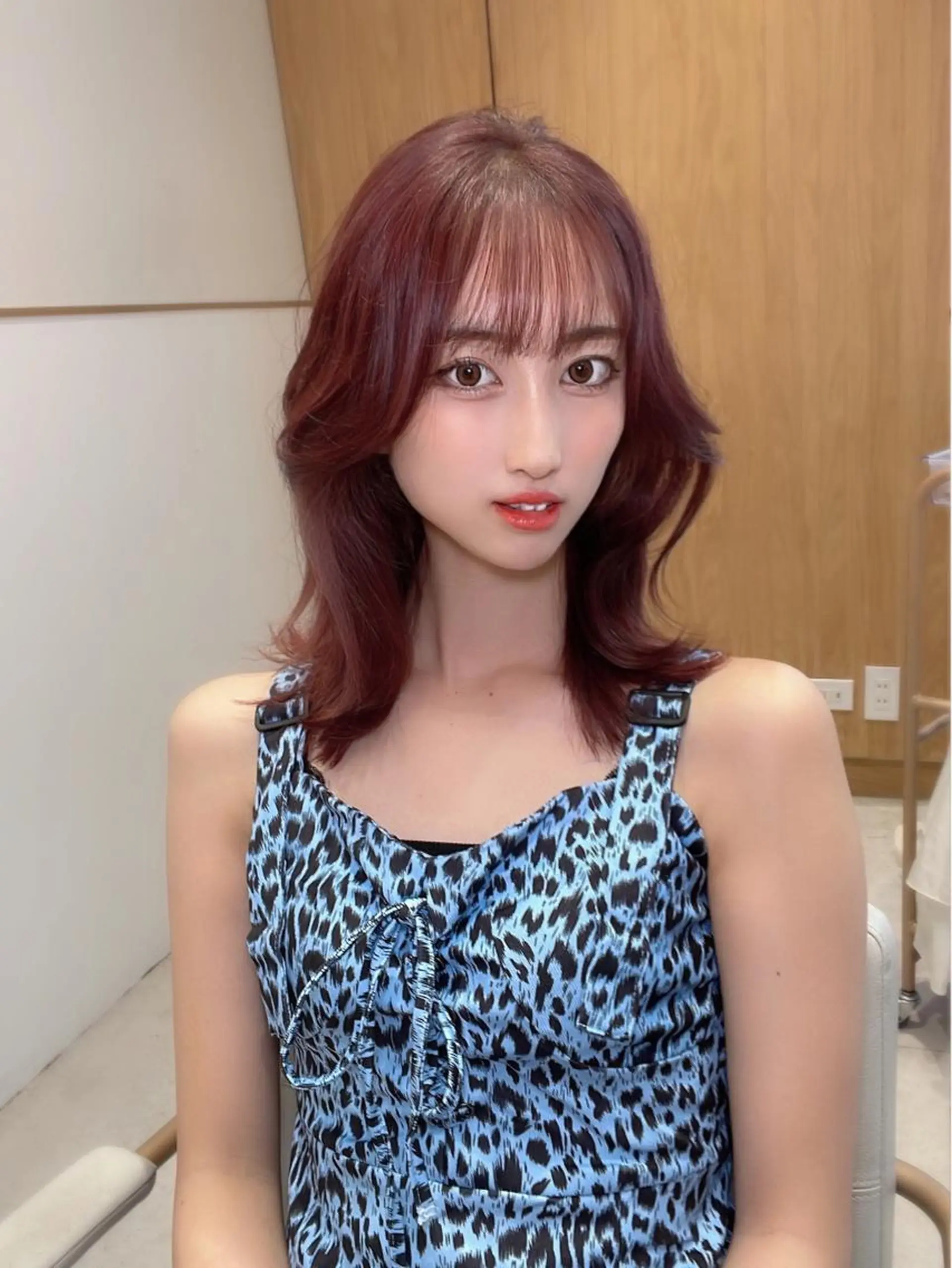 ミディアム カラー アディクシーカラー ベージュカラー ブリーチ ケアブリーチ 透明感カラー 顔周り特化/韓国ヘア /レイヤー/吉野幸大のヘアスタイル