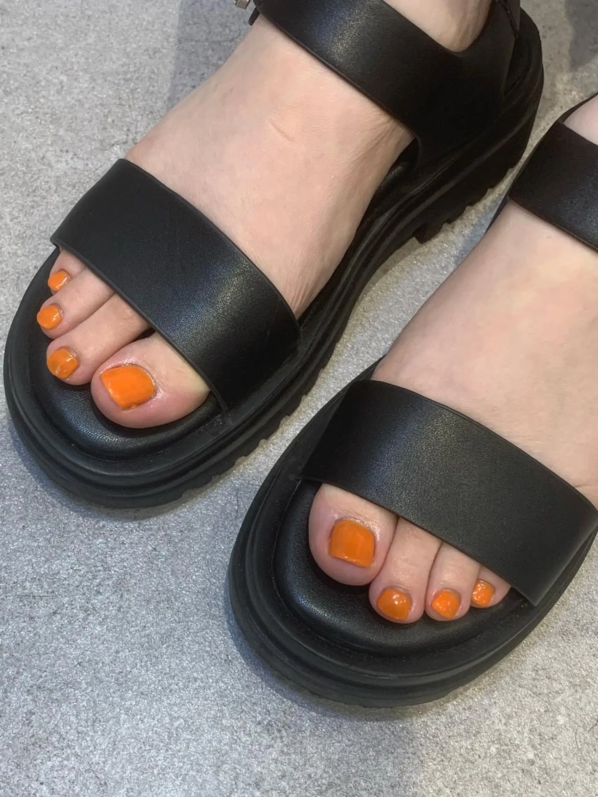 ネイル フットネイル マキノ ユイのネイルデザイン