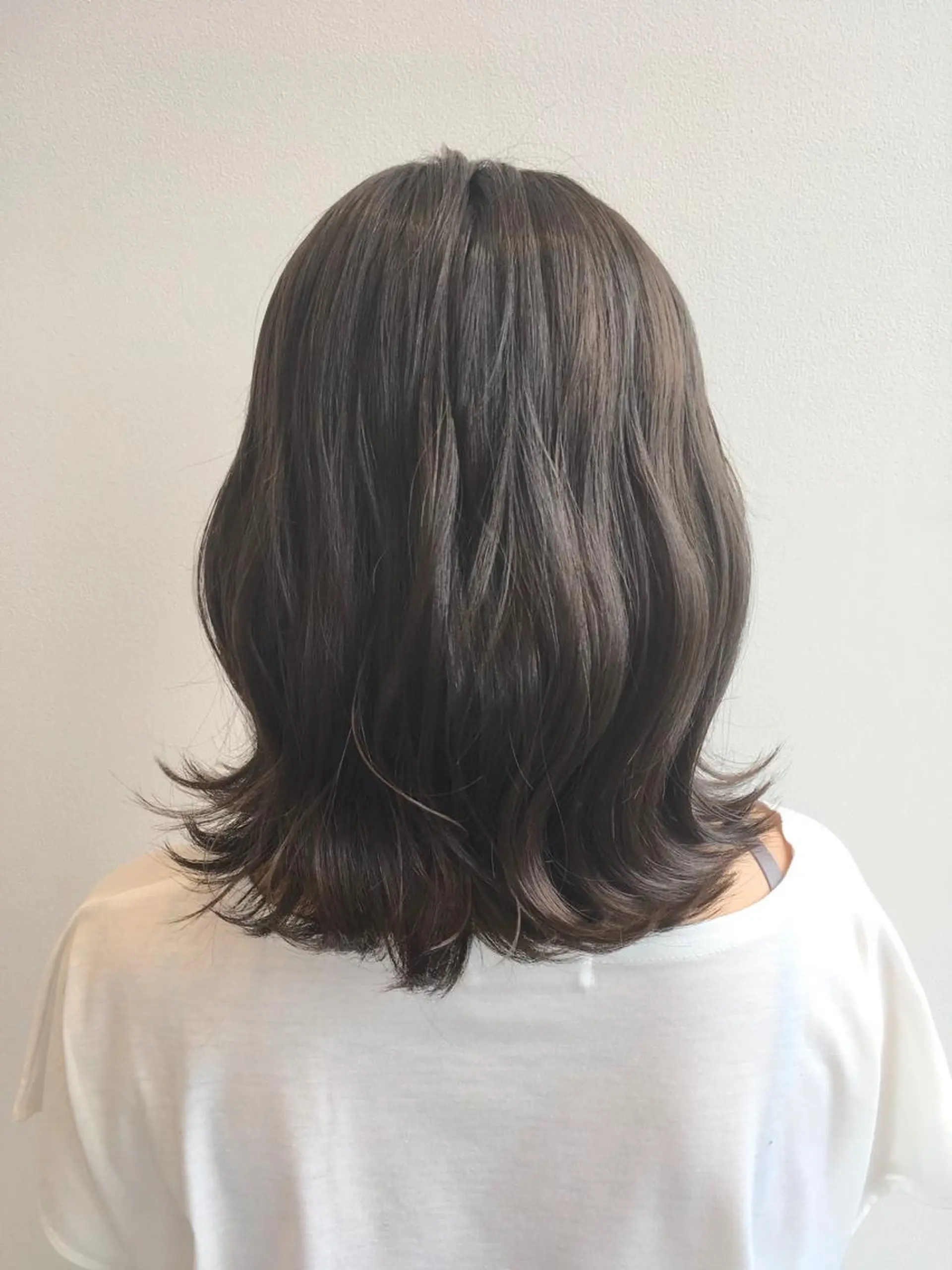 ミディアム カラー グレージュ yoshi ☆のヘアスタイル