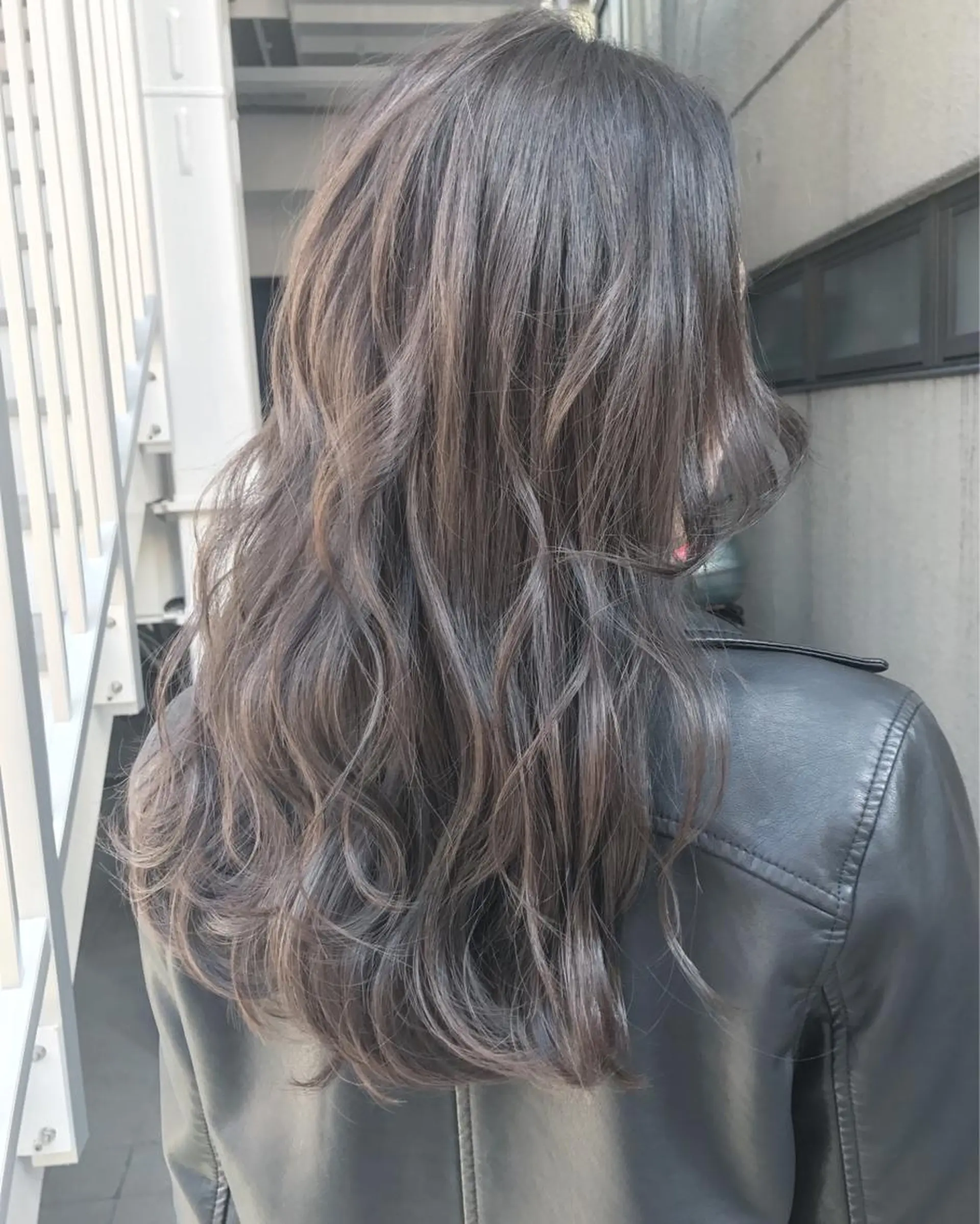 ロング カラー ヘアアレンジ グレージュ イルミナカラー ヘアカラー トリートメント 縮毛矯正 髪質改善寺坂雄飛💐のヘアスタイル