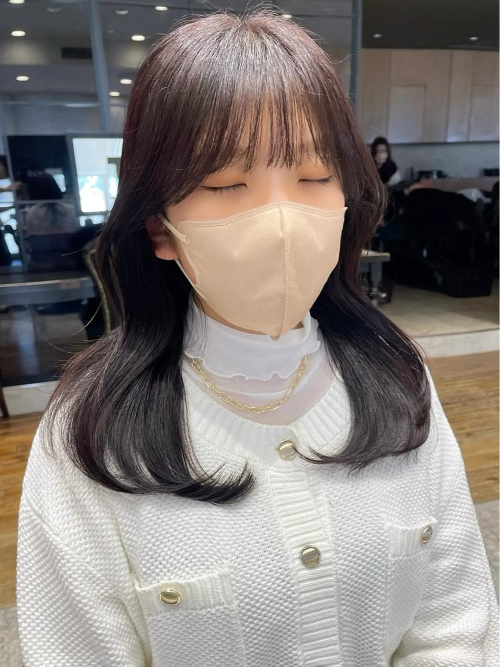 ミディアム カラー パーマ ヘアアレンジ ブラウンカラー イルミナカラー ピンクカラー ピンクブラウン くびれヘア 日本一の小顔カット/ ボブ/顔周り/韓国のヘアスタイル