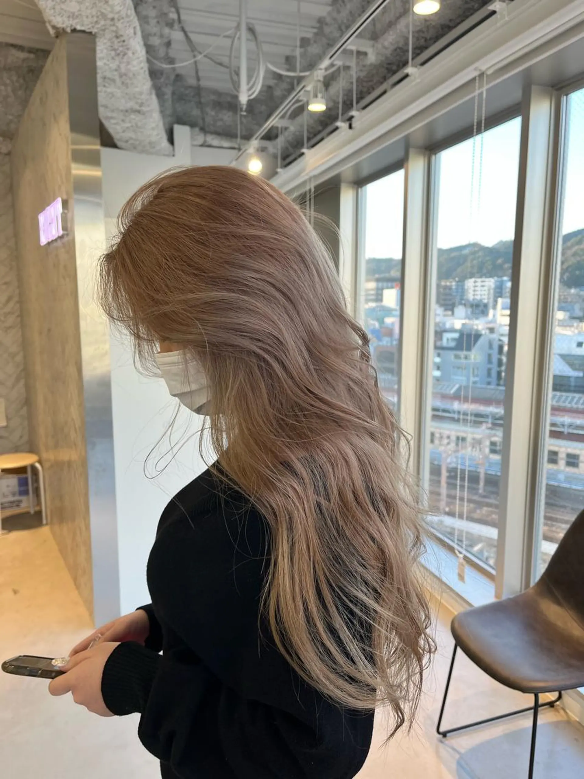 ロング karin🪩海外風 バタフライカットのヘアスタイル