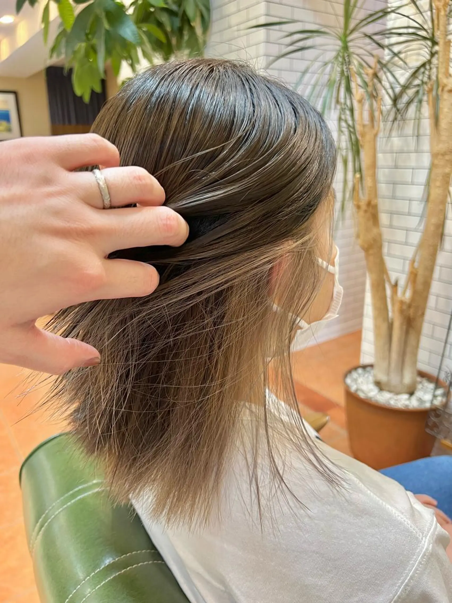 ミディアム カラー ヘアカラー トリートメント 石井 佑樹のヘアスタイル