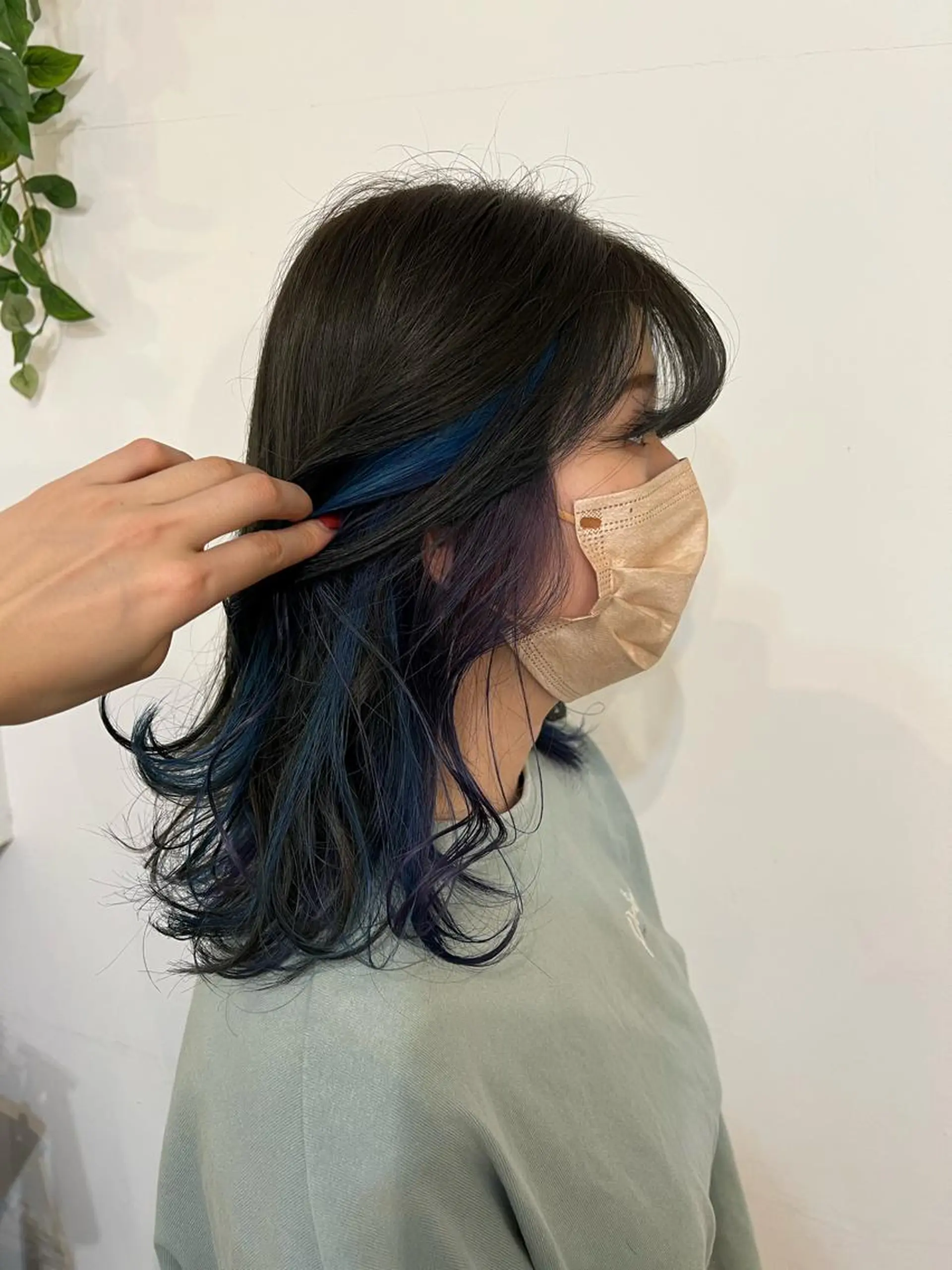 ミディアム カラー ブルーカラー インナーカラー バイオレットカラー ヘアカラー Sachiko ❤︎‬Pressのヘアスタイル