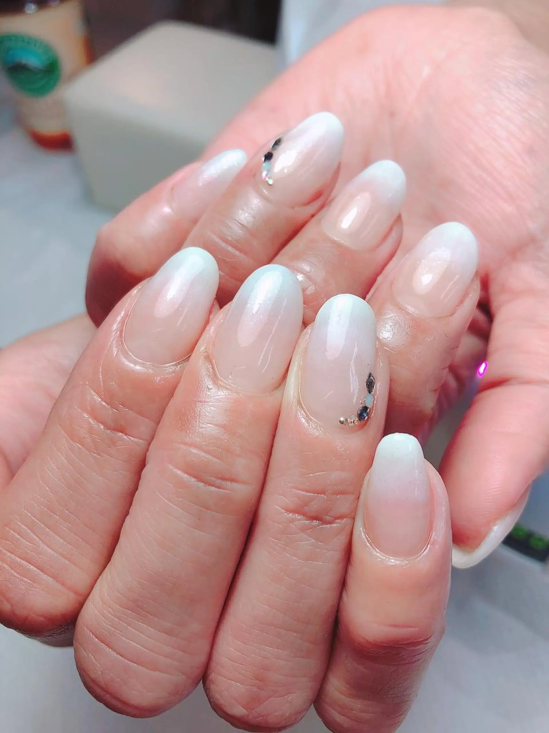 ネイル シンプルネイル ハンドネイル 石原 夕華のネイルデザイン