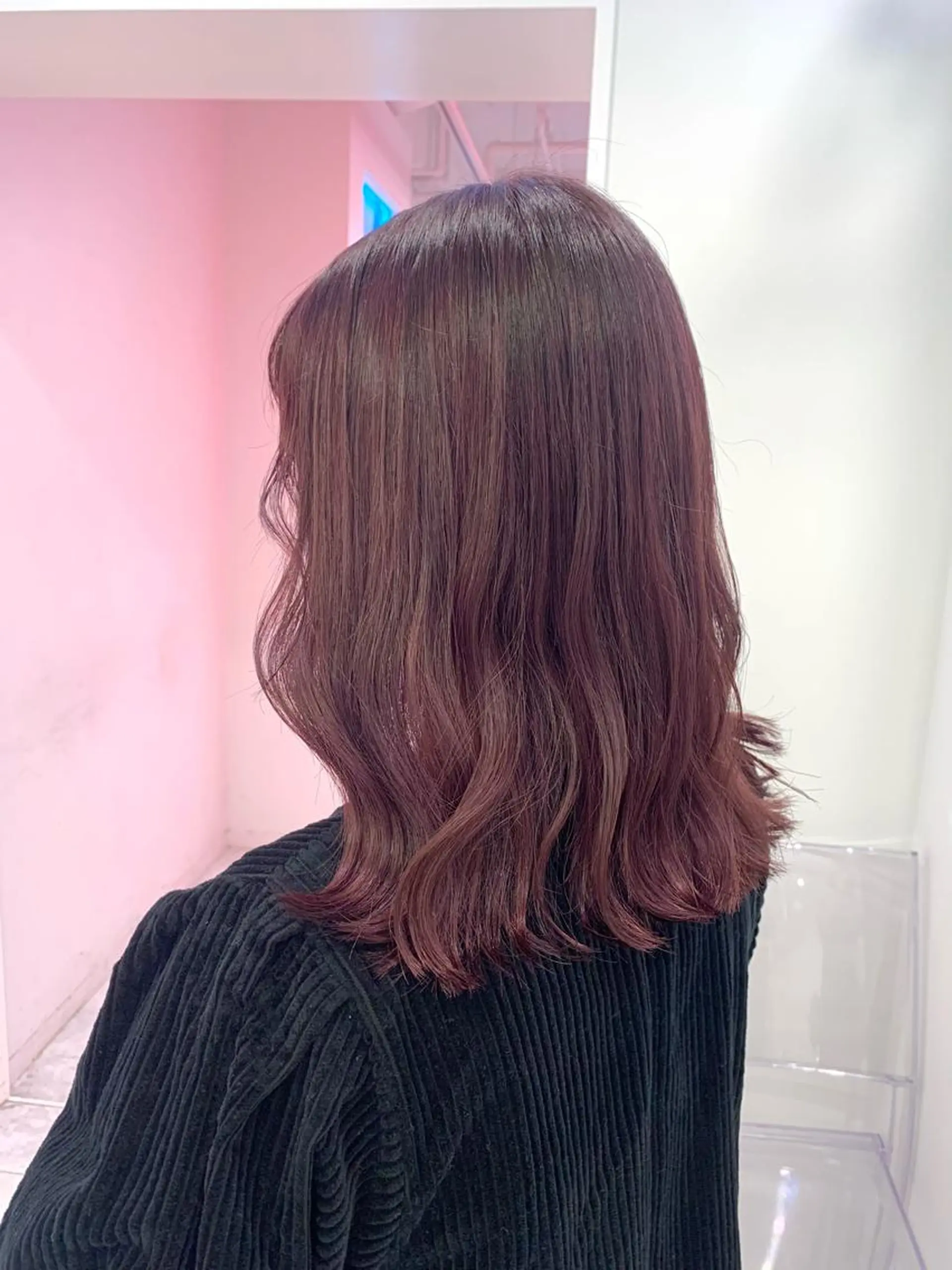 セミロング カラー ao.eyelash SHIORIの眉毛・アイブロウイメージ