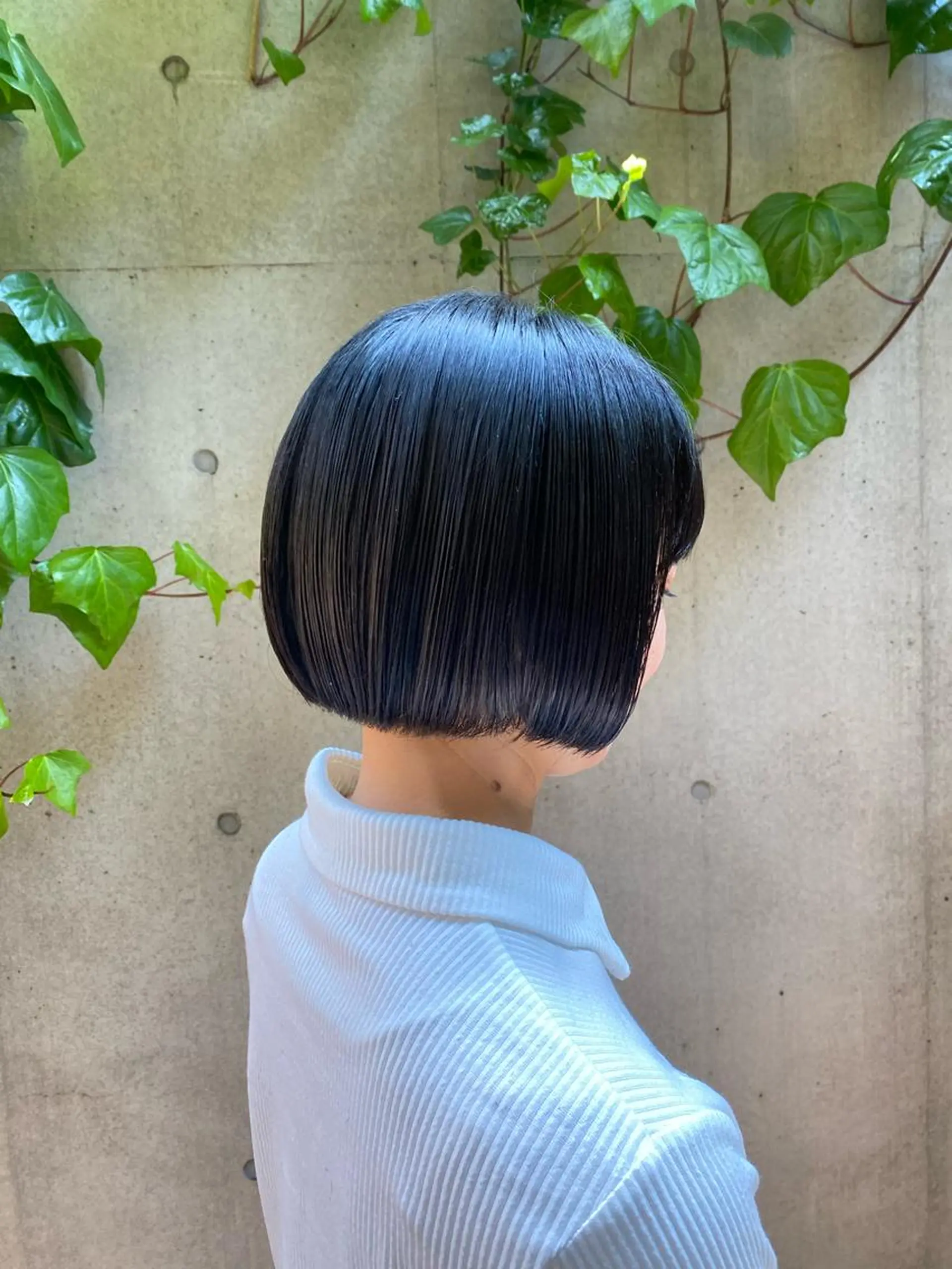 ショート ボブ カット トリートメント 大人可愛い♡コテ巻き パーマ🌼杉田 萌恵のヘアスタイル