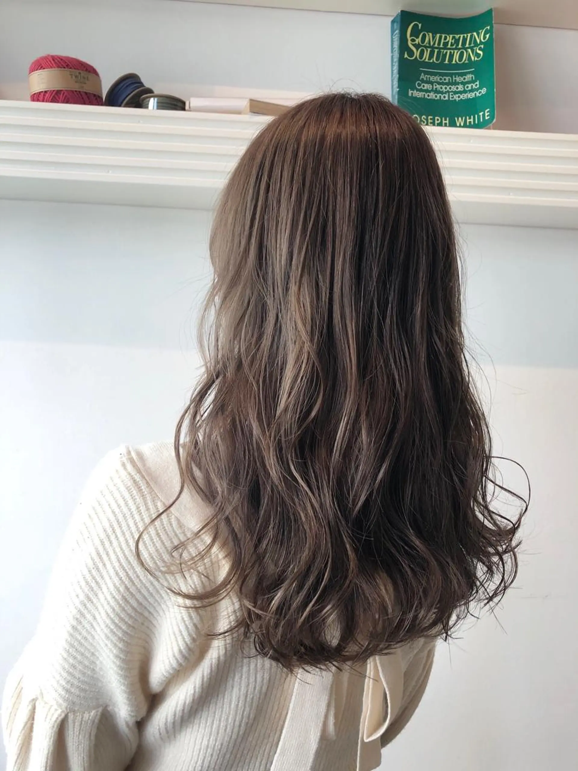 ロング カラー ブリーチ グレージュ ミルクティーグレージュ ヘアカラー トリートメント 💐パーソナルカラー /市橋加菜💐のヘアスタイル