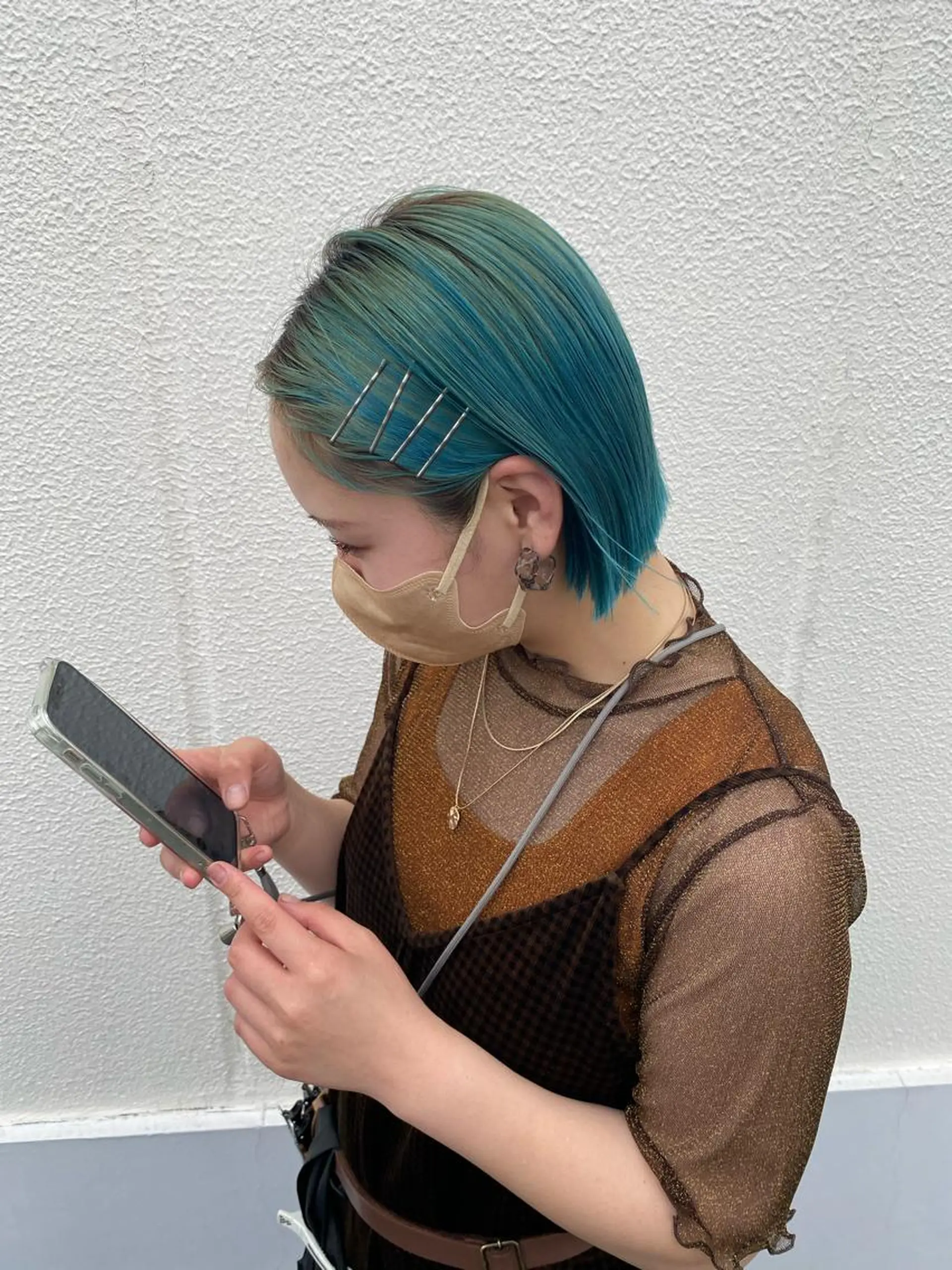 ショート カラー 藤野 凪沙のヘアスタイル